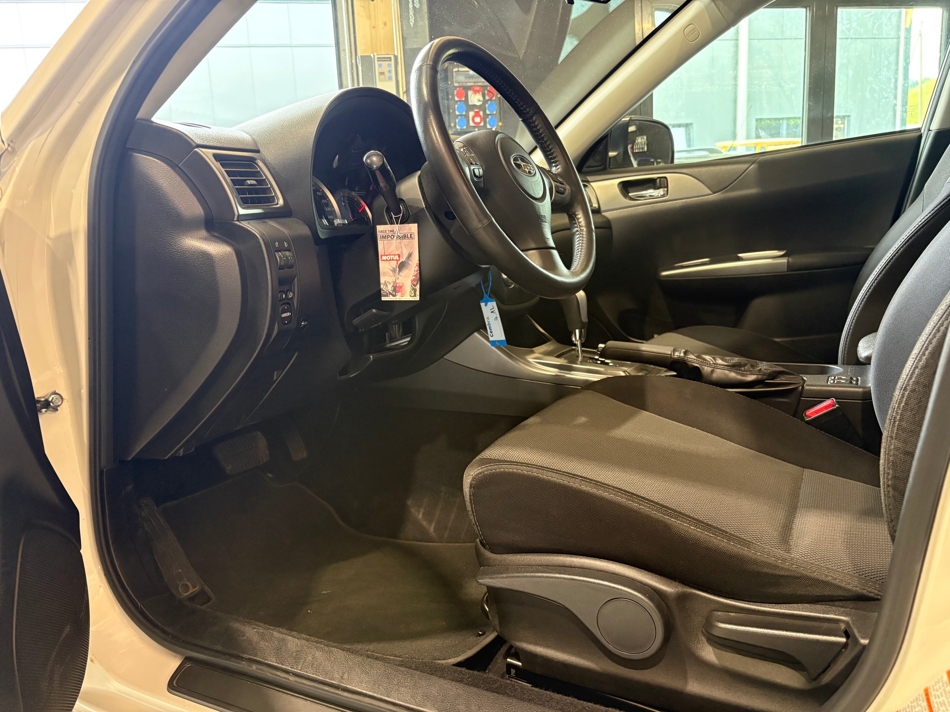 SUBARU Impreza 2.0R Swiss Automatic-image-6