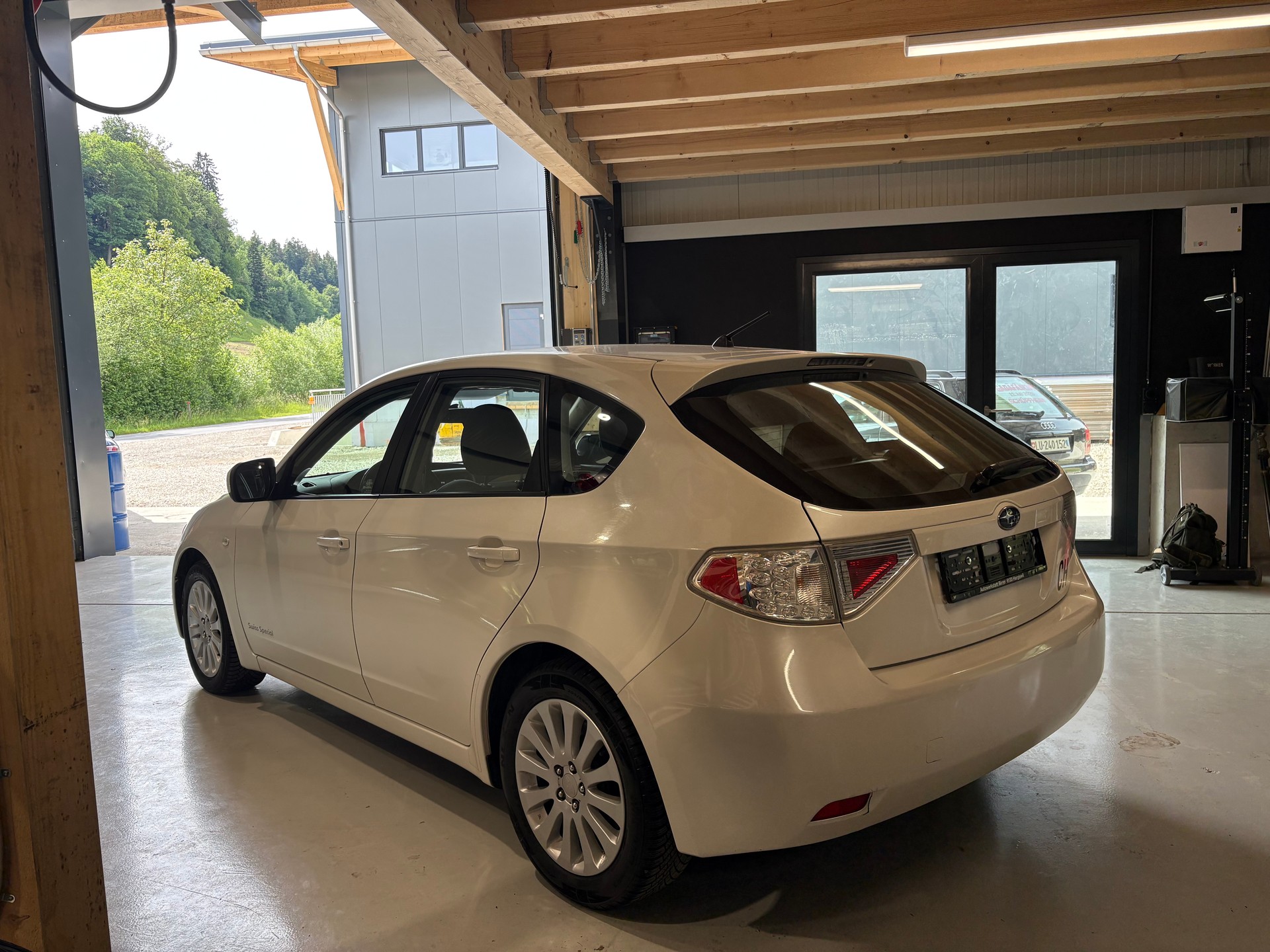 SUBARU Impreza 2.0R Swiss Automatic-image-3