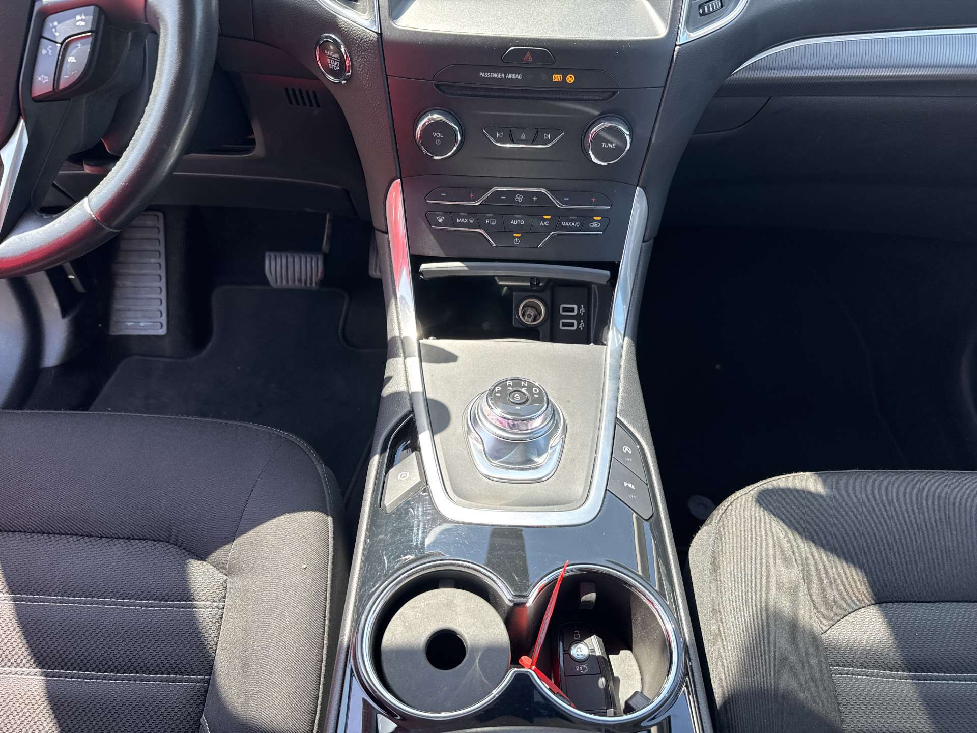 FORD Galaxy 2.0 TDCi 7 Plätzer Frisch ab MFK Automat Titanium-image-11