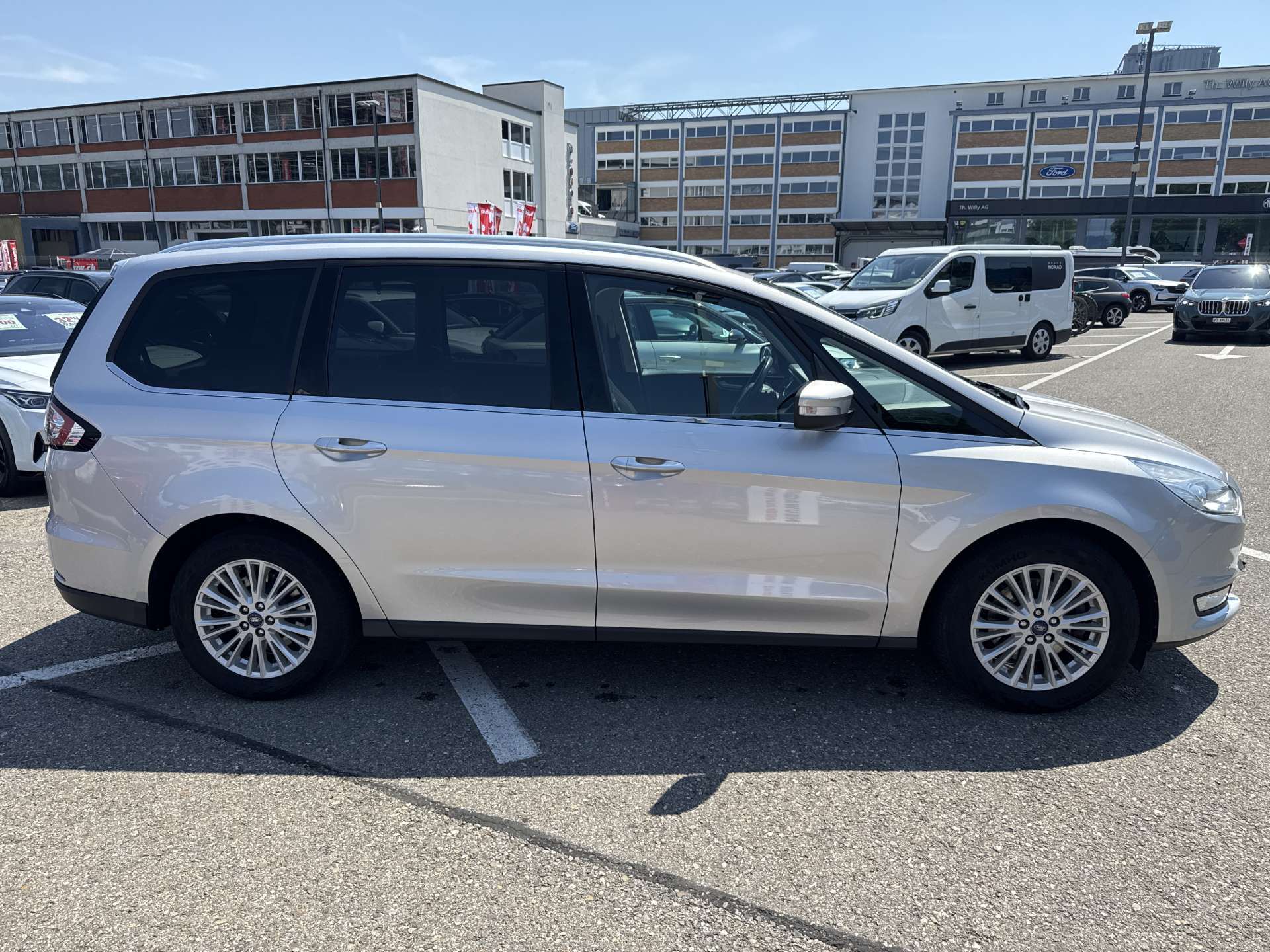 FORD Galaxy 2.0 TDCi 7 Plätzer Frisch ab MFK Automat Titanium-image-10