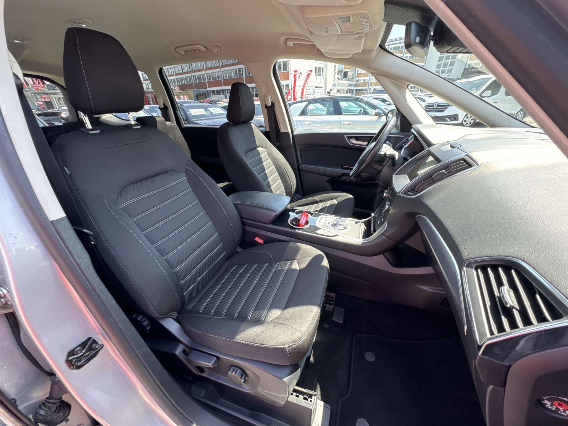 FORD Galaxy 2.0 TDCi 7 Plätzer Frisch ab MFK Automat Titanium-image-12