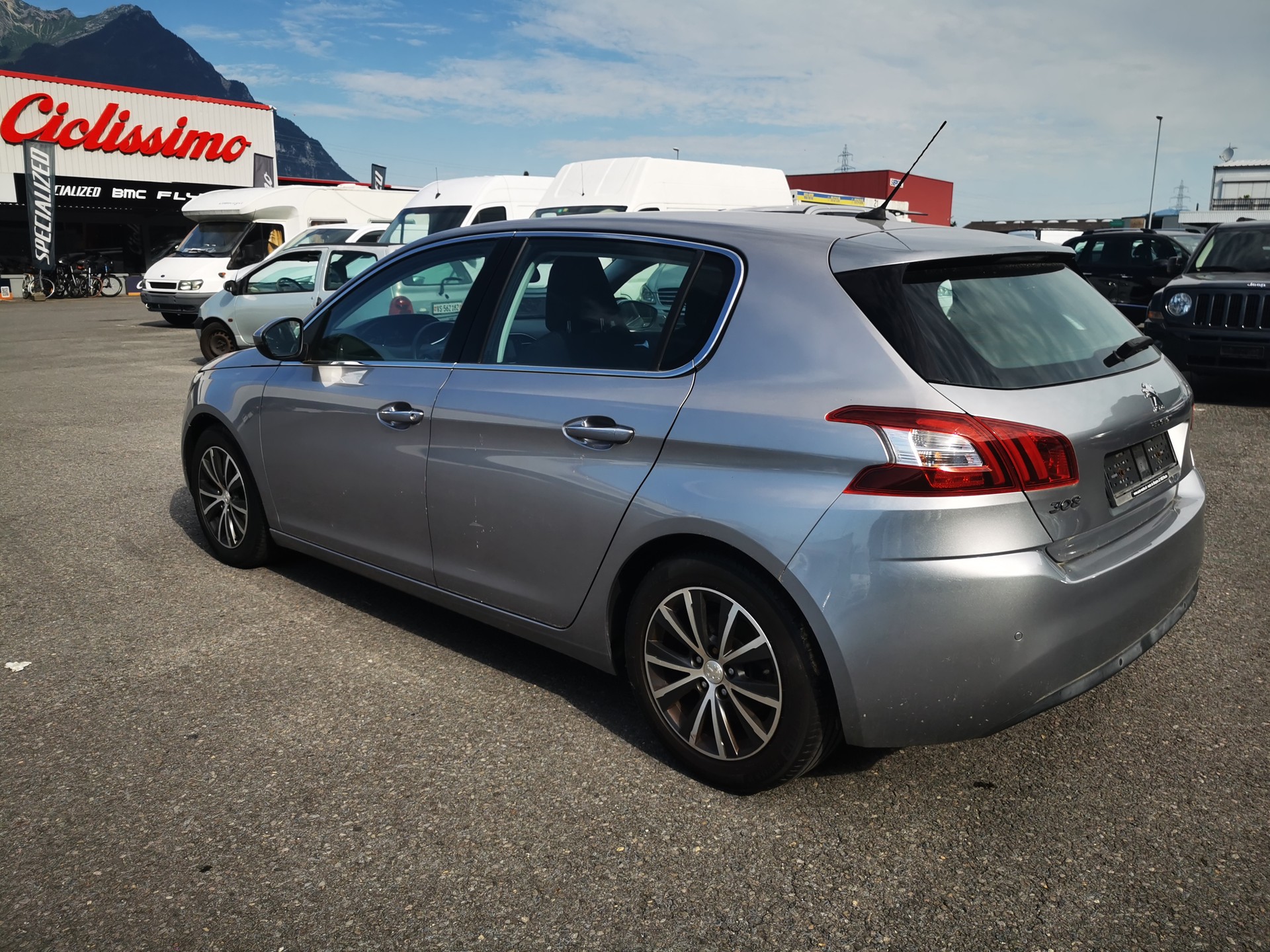 PEUGEOT 308 1.6 THP Allure-image-4