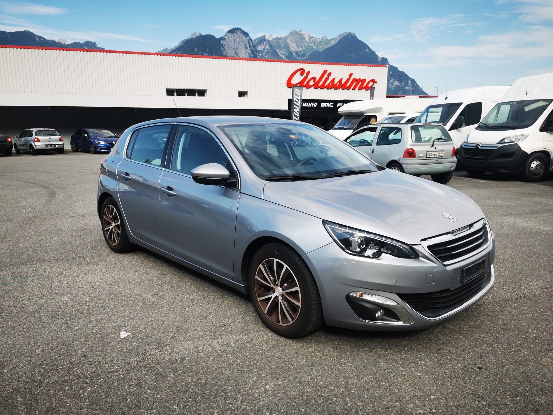 PEUGEOT 308 1.6 THP Allure-image-1
