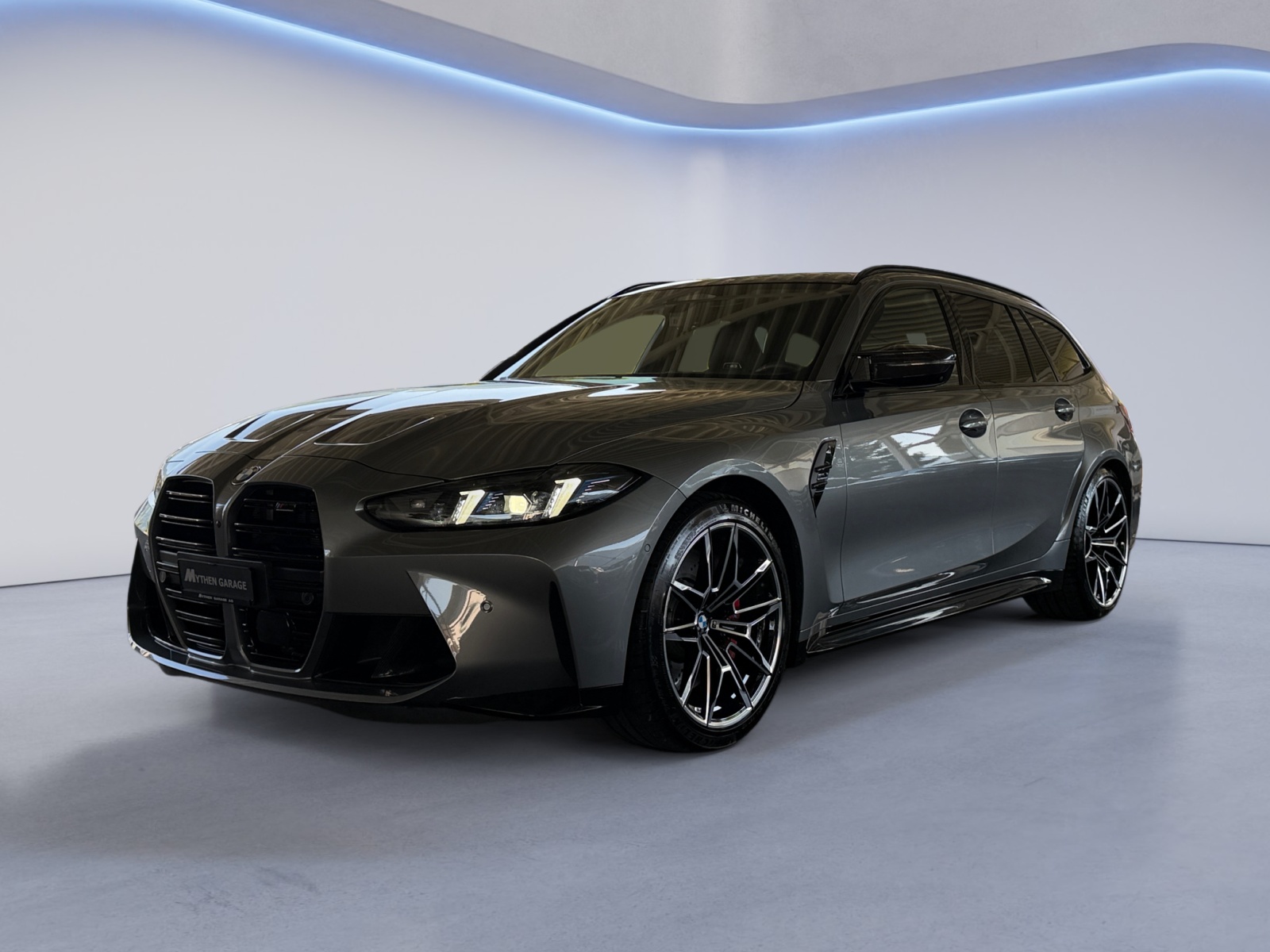 BMW M3 Competition xDrive Touring-image-0