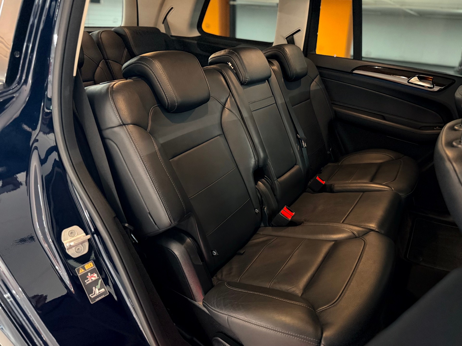 MERCEDES-BENZ GLS 350 d 4Matic 9G-TRONIC-image-18