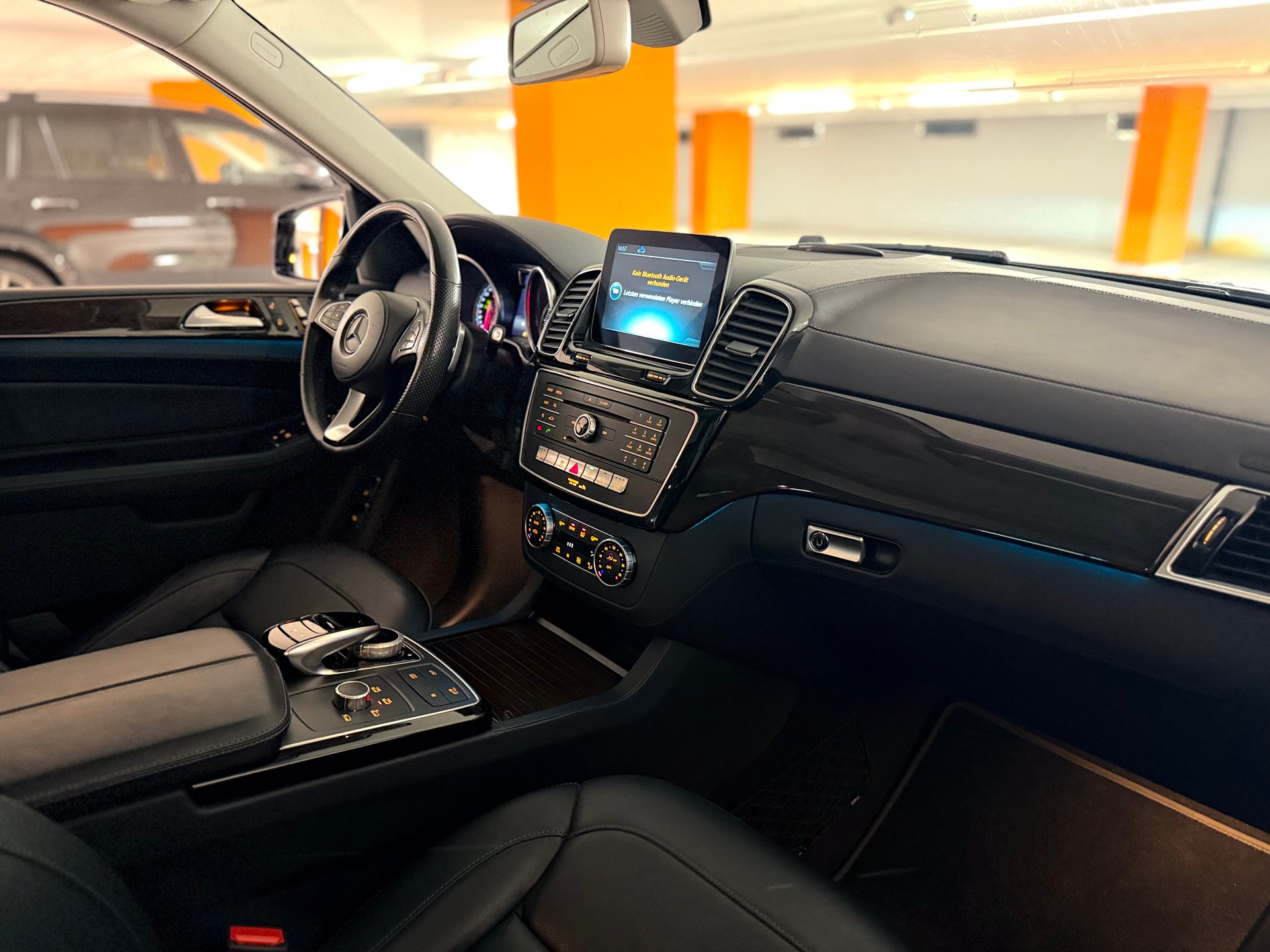 MERCEDES-BENZ GLS 350 d 4Matic 9G-TRONIC-image-12