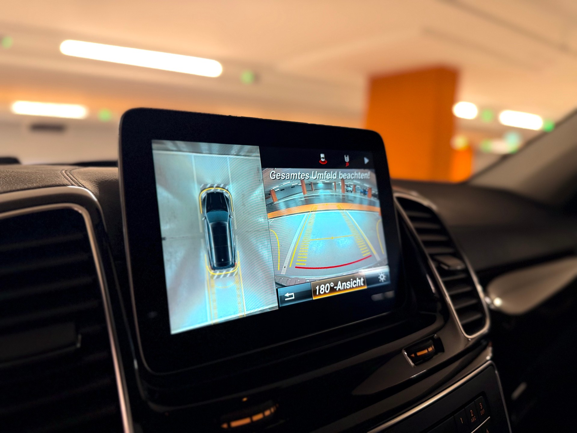 MERCEDES-BENZ GLS 350 d 4Matic 9G-TRONIC-image-17