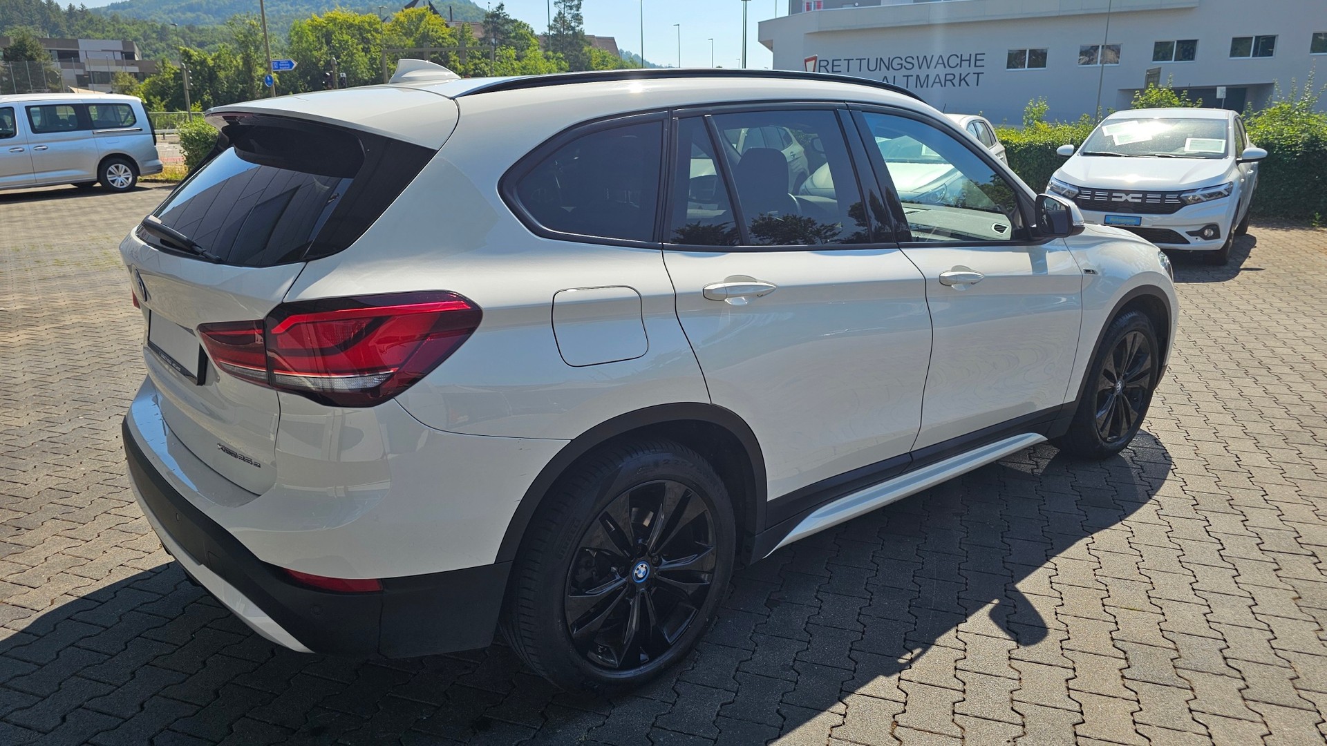 BMW X1 xDrive 25e Sport Line Steptronic-image-6