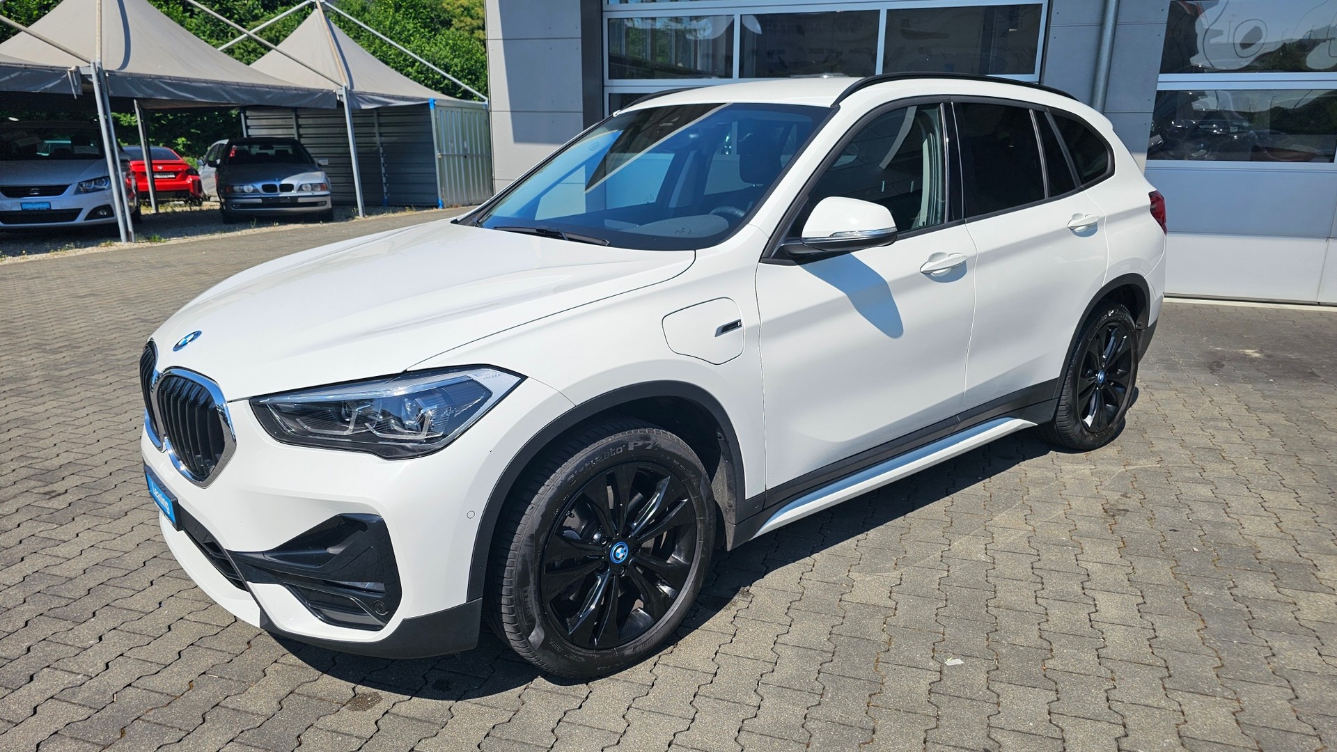 BMW X1 xDrive 25e Sport Line Steptronic-image-16