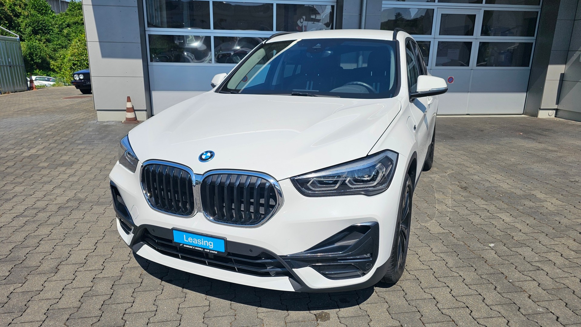 BMW X1 xDrive 25e Sport Line Steptronic-image-18