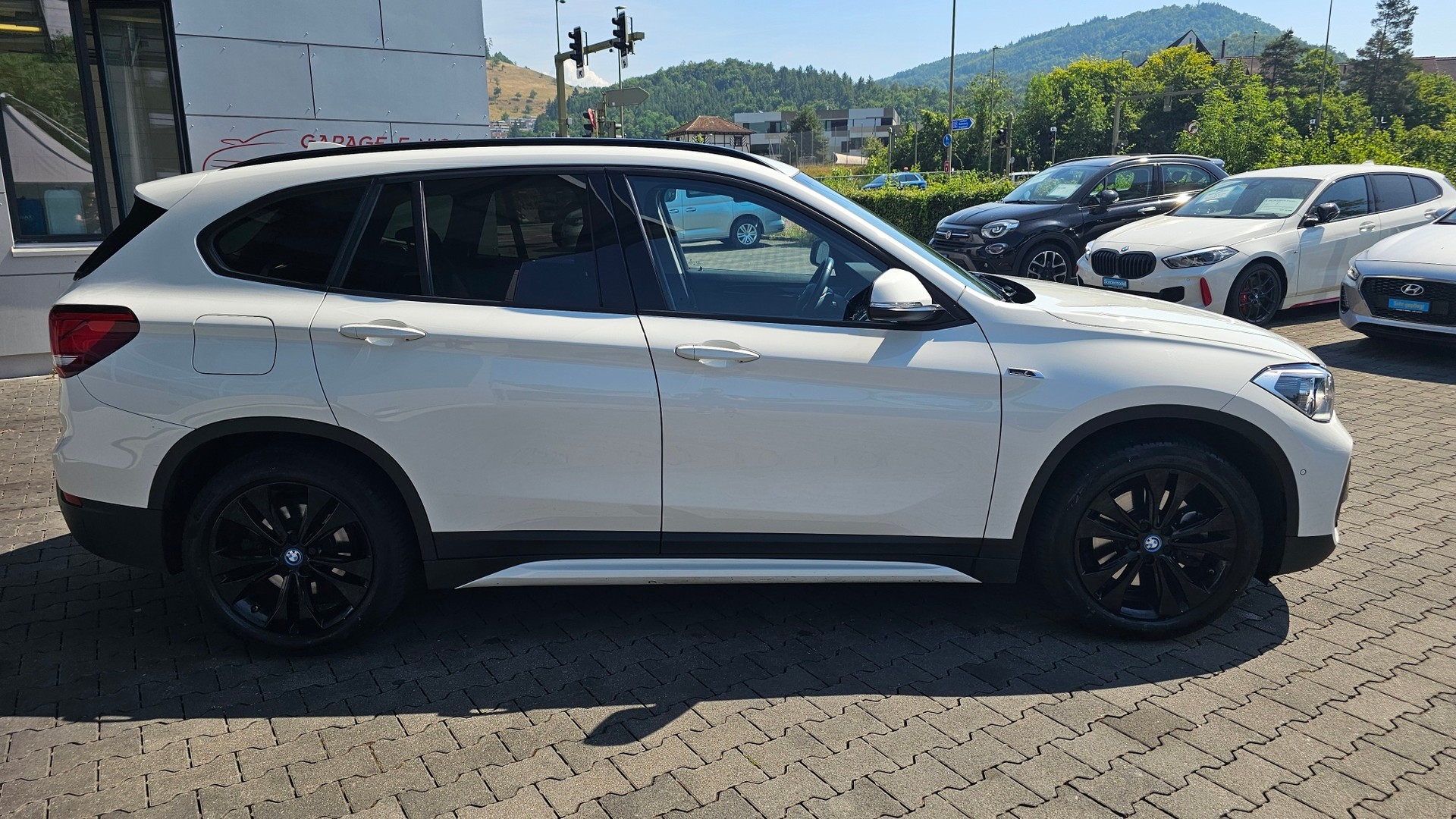 BMW X1 xDrive 25e Sport Line Steptronic-image-4