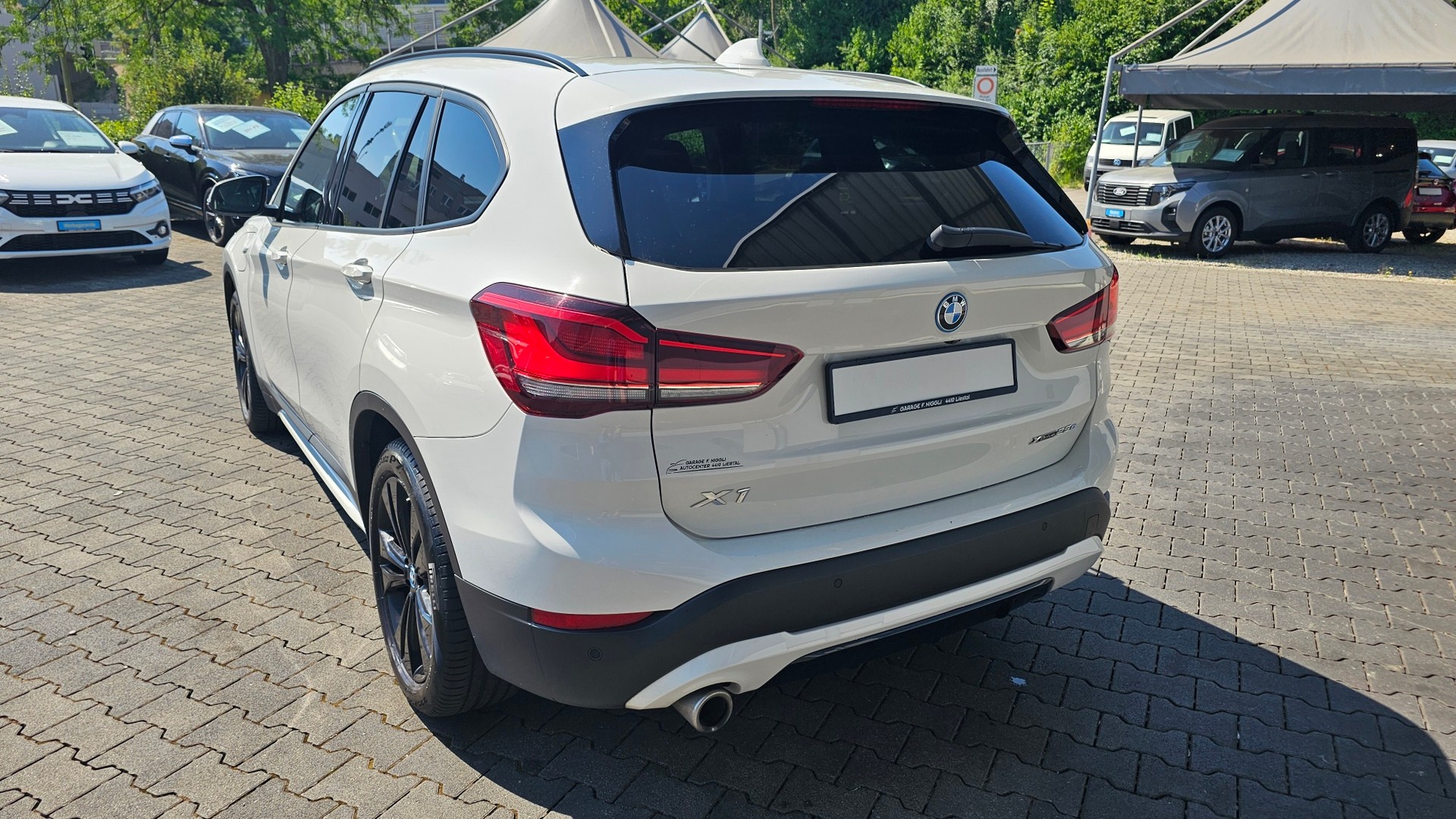 BMW X1 xDrive 25e Sport Line Steptronic-image-10