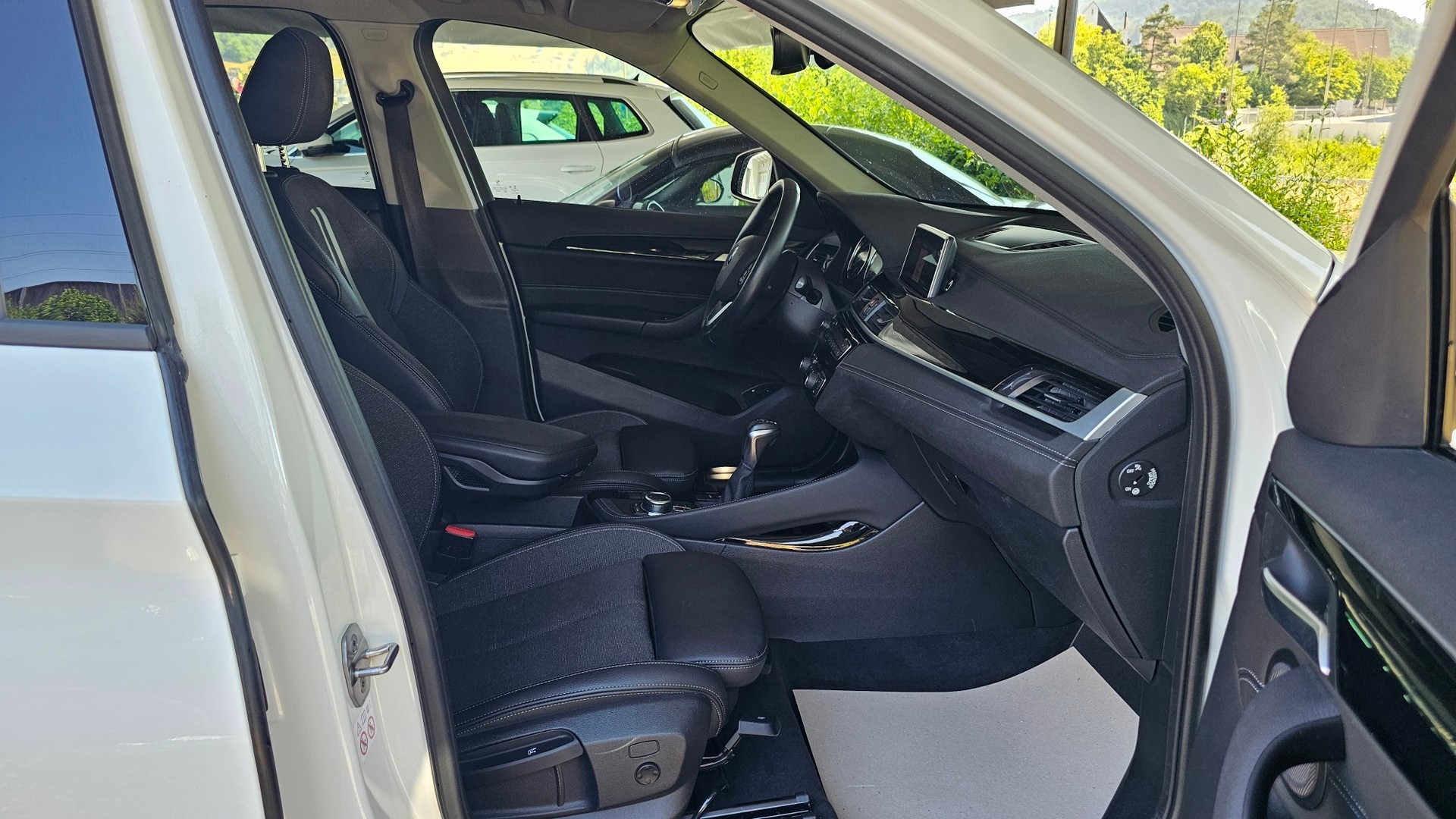 BMW X1 xDrive 25e Sport Line Steptronic-image-20