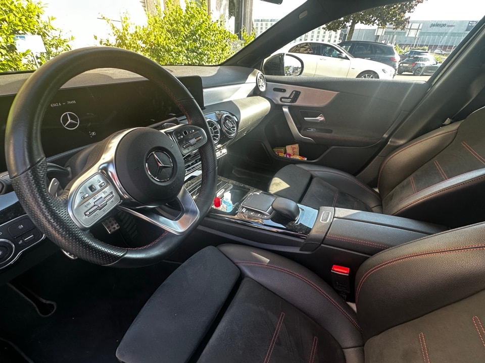 MERCEDES-BENZ A 200 AMG Line-image-4