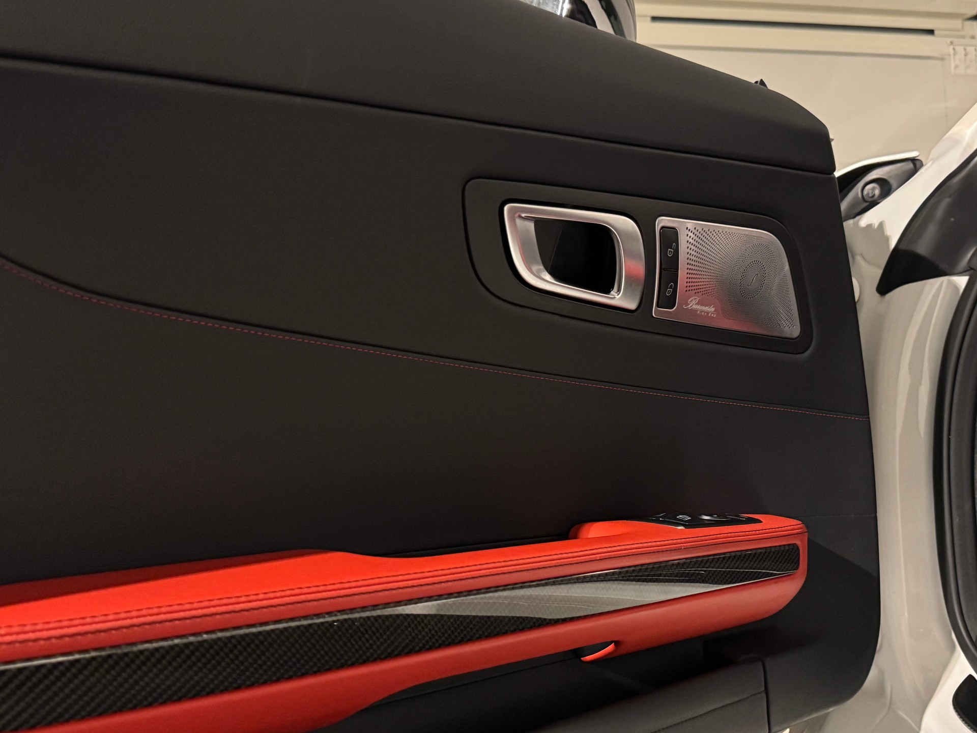 MERCEDES-BENZ AMG GT C Roadster Speedshift DCT-image-19