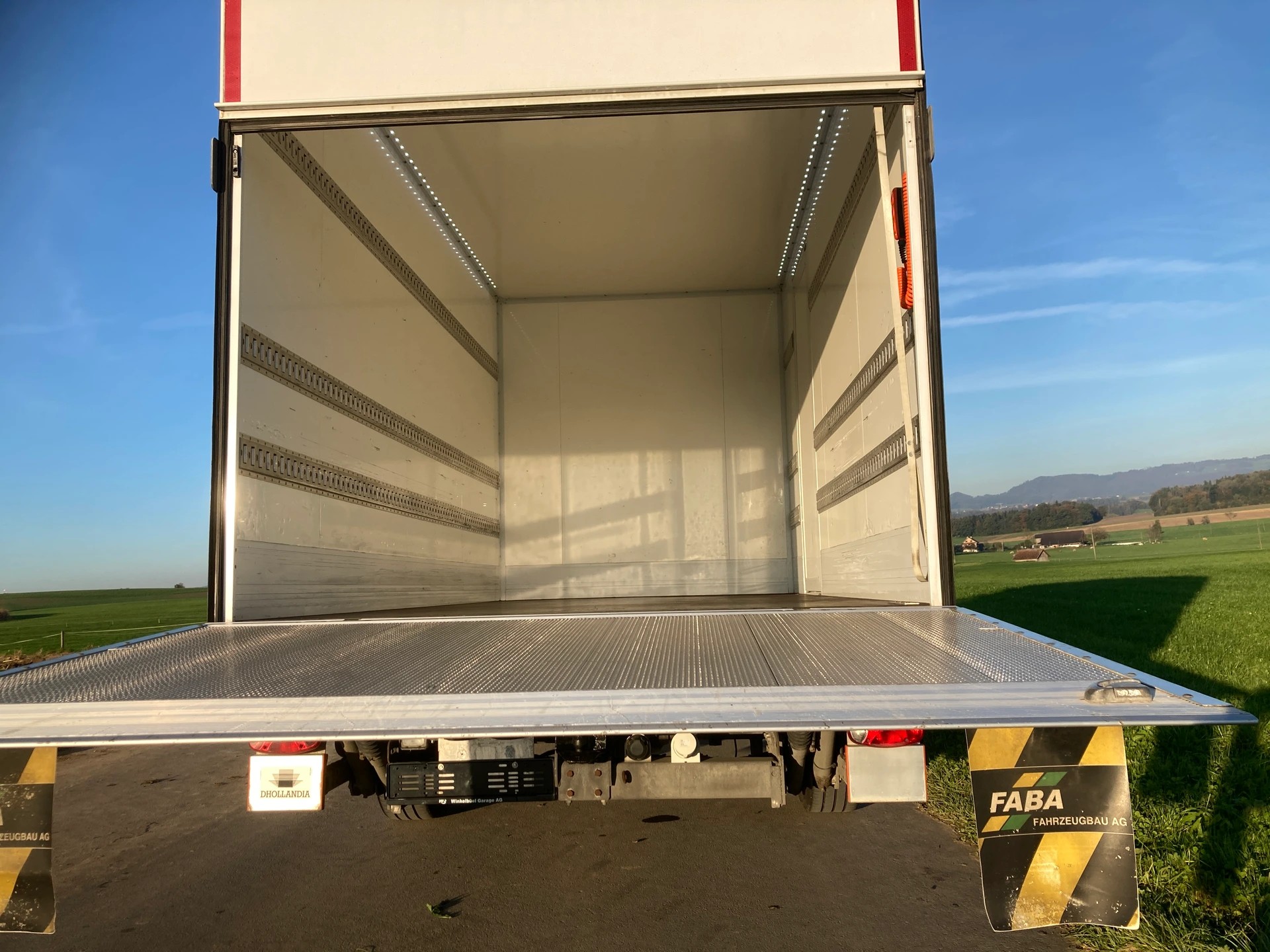 VW Crafter 35 2.0 BiTDI HD L4 **mit Hebebühne + Anhängerkupplung 3.5t**-image-5
