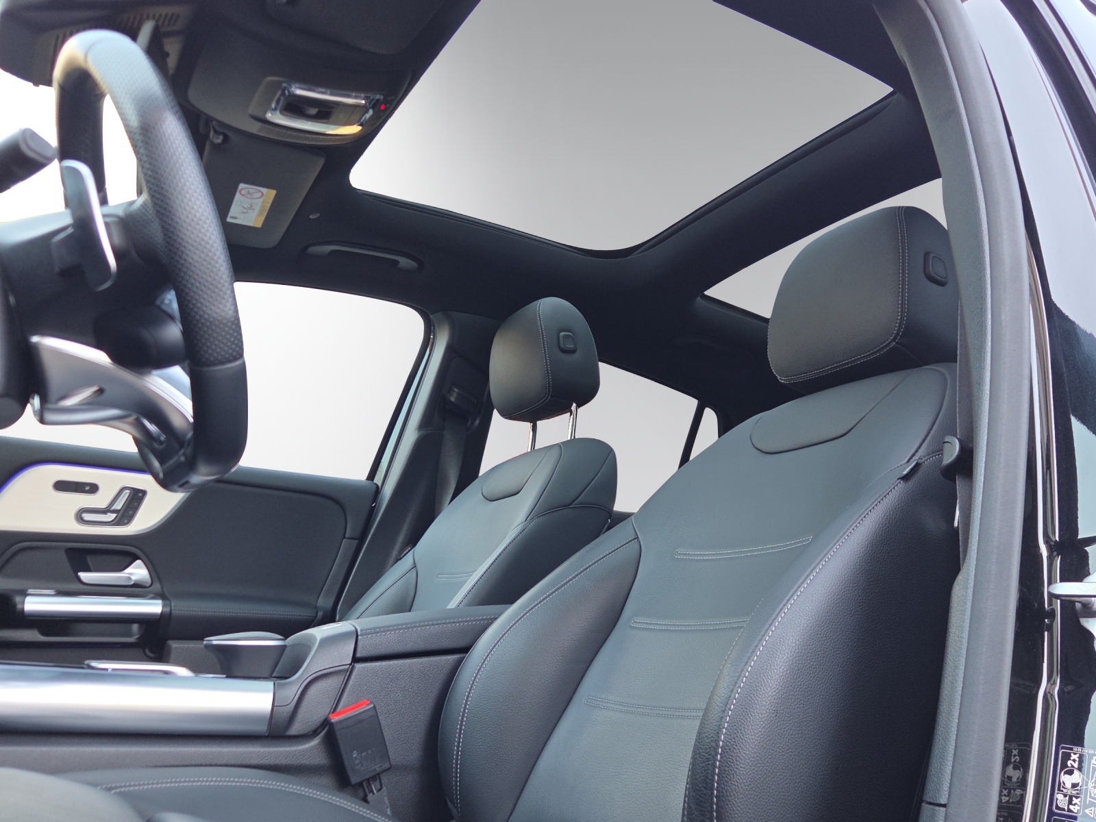 MERCEDES-BENZ GLA 35 AMG 4Matic 8G-Speedshift DCT-image-8