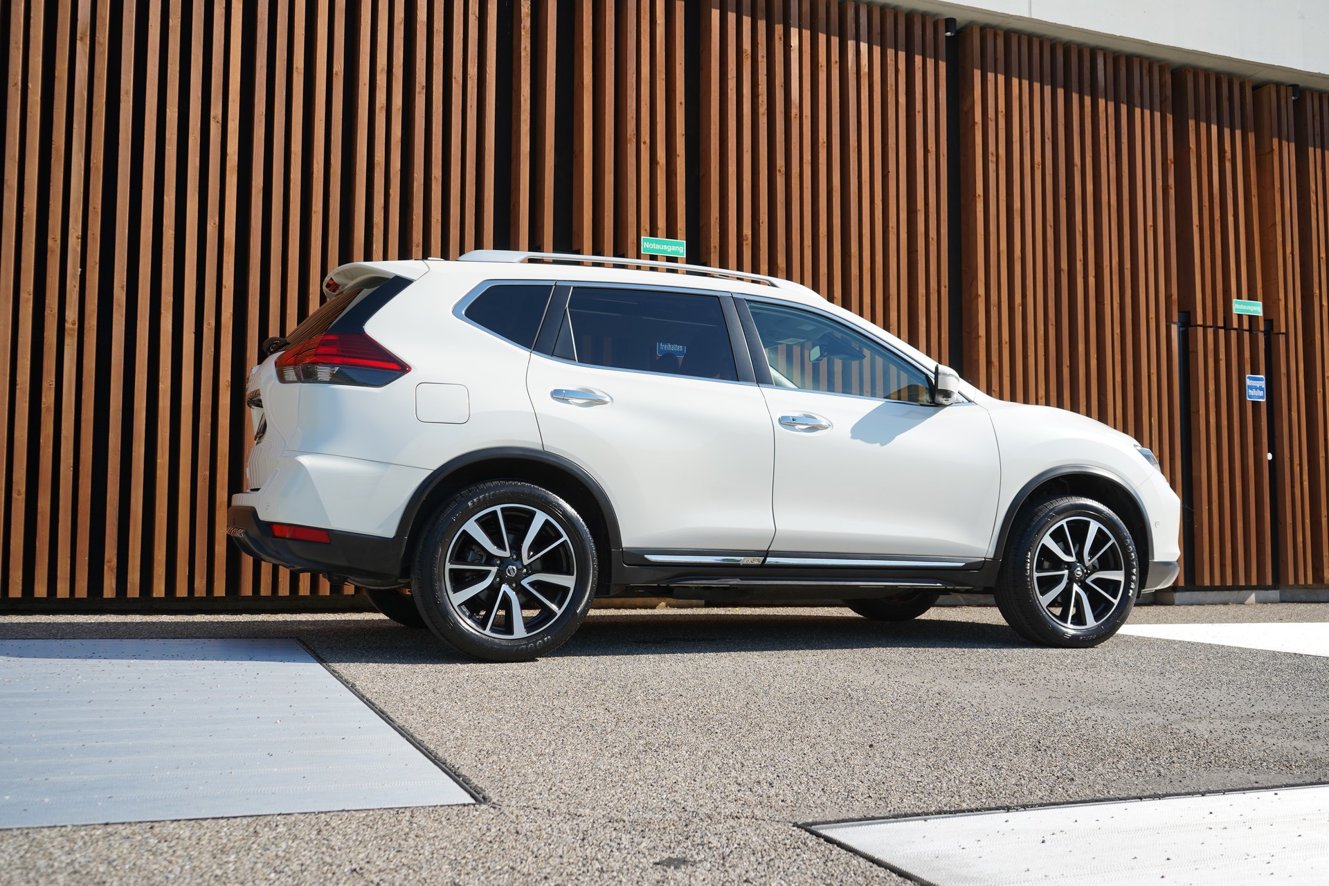 NISSAN X-TRAIL 1.3 DIG-T TEKNA DCT l 158 PS-image-11