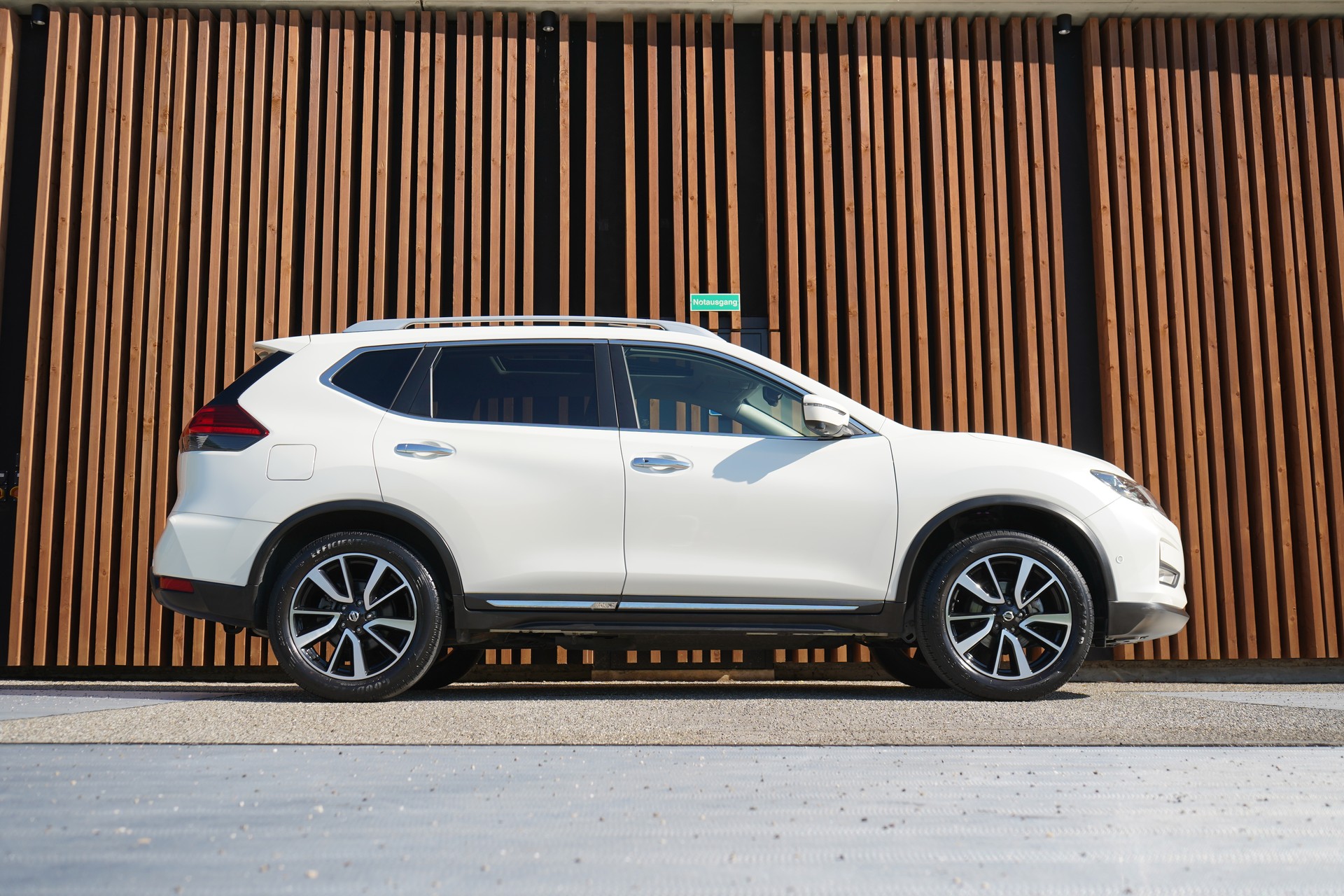 NISSAN X-TRAIL 1.3 DIG-T TEKNA DCT l 158 PS-image-0