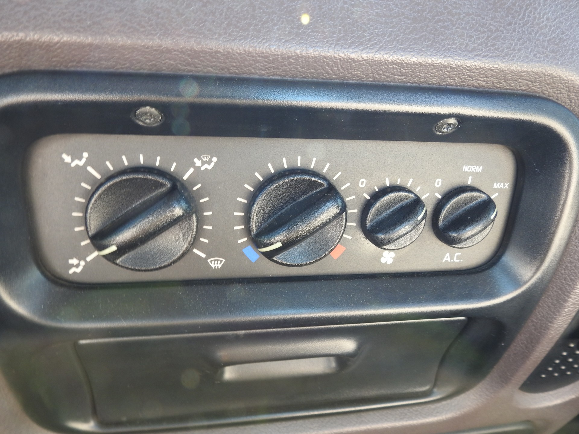 OPEL 28 TD F35/40 Niederflur-image-12