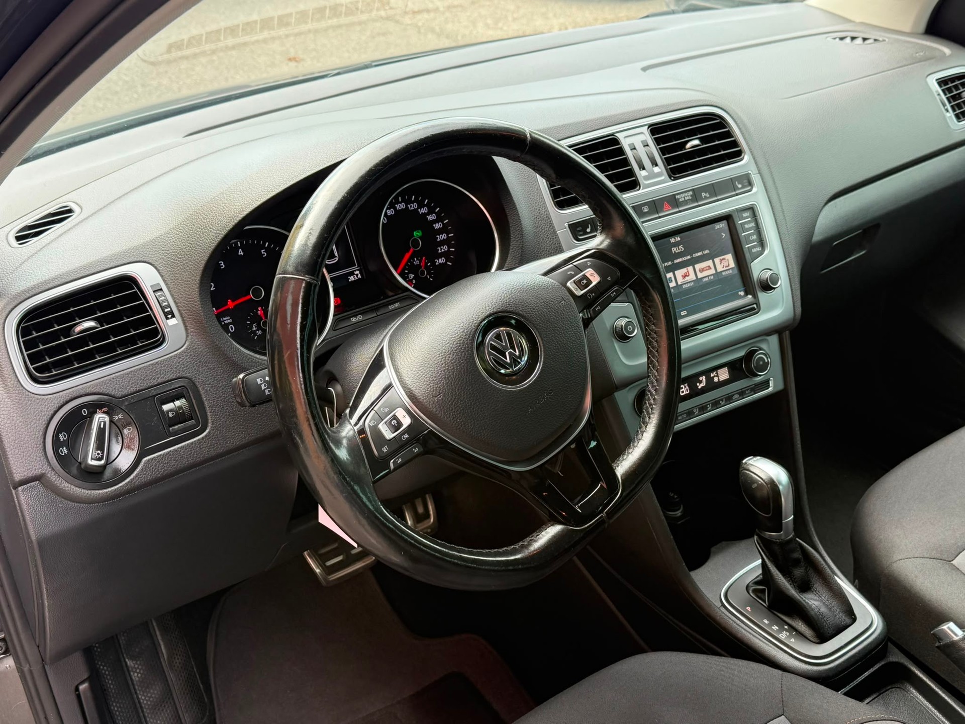 VW Polo 1.0 TSI BMT Comfortline DSG-image-9