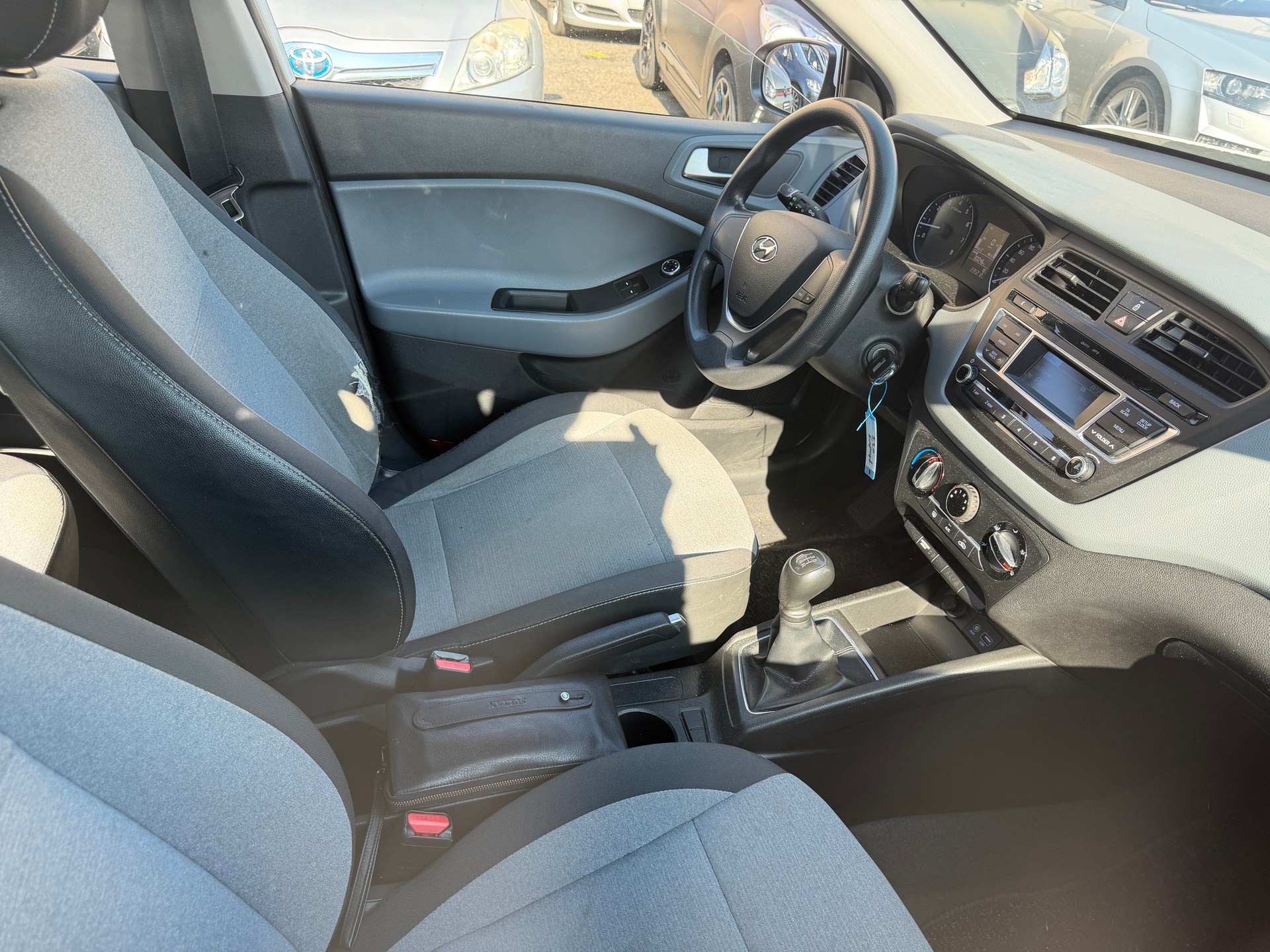 HYUNDAI i20 1.2 Pica-image-5