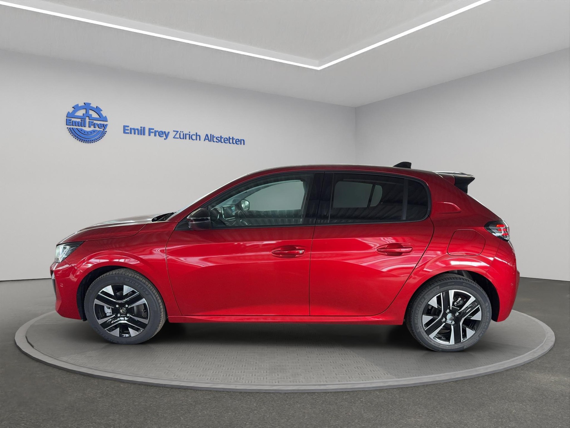 PEUGEOT 208 1.2 Hybrid Allure-image-3