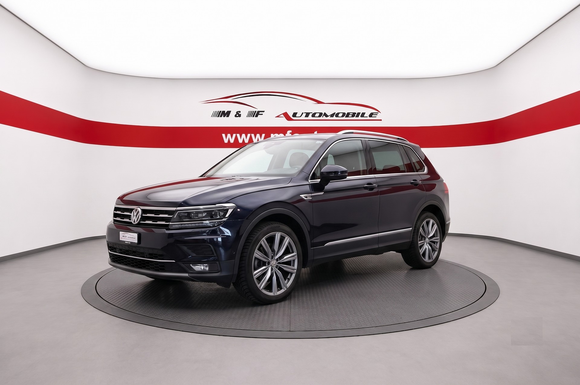 VW Tiguan Allspace 2.0 TSI Highline DSG CH FAHRZEUG 7 Plätzer-image-0