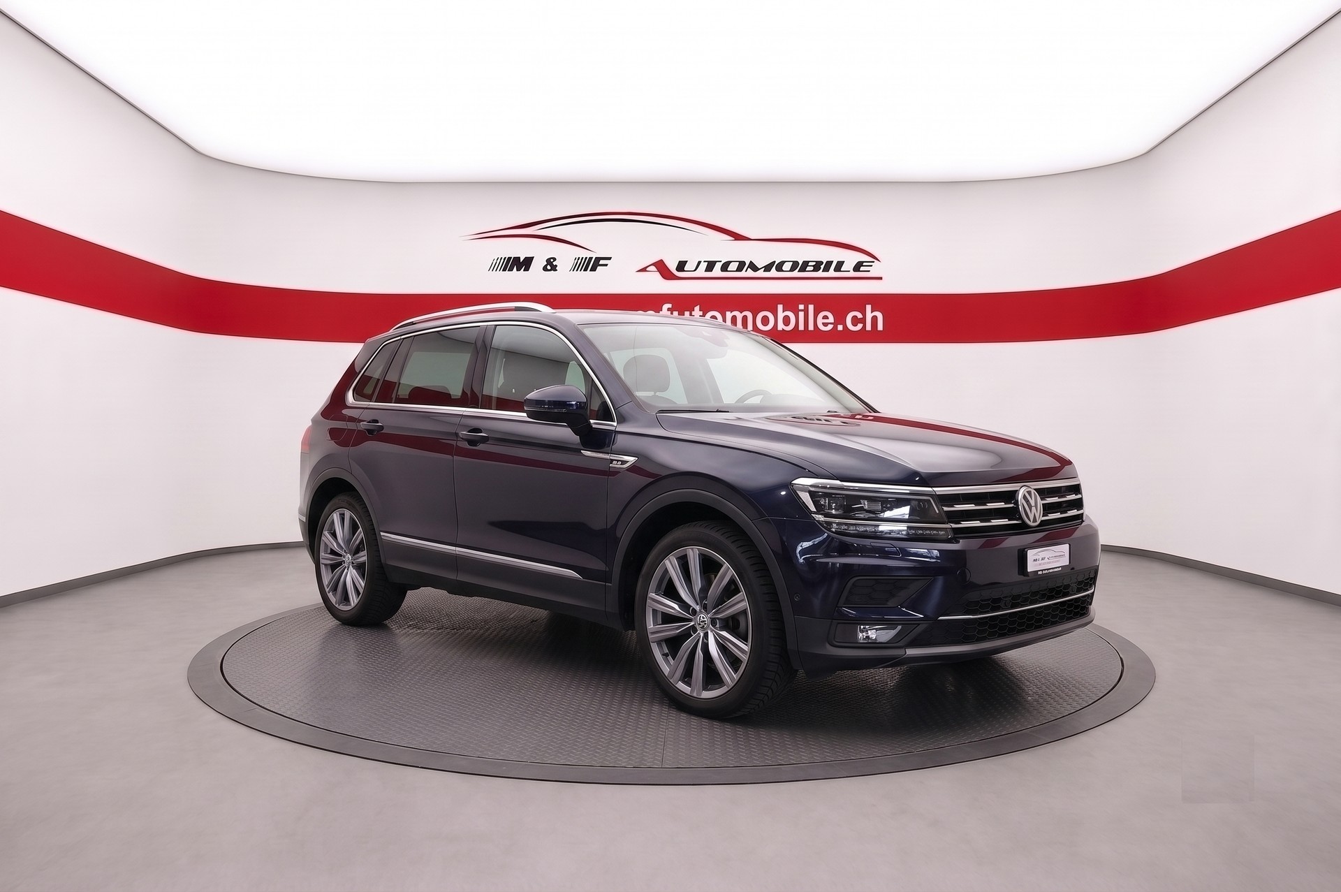 VW Tiguan Allspace 2.0 TSI Highline DSG CH FAHRZEUG 7 Plätzer-image-1