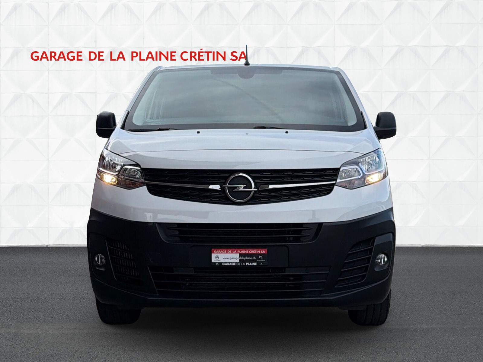 OPEL Vivaro Cargo 2.0 D s/s M-image-1
