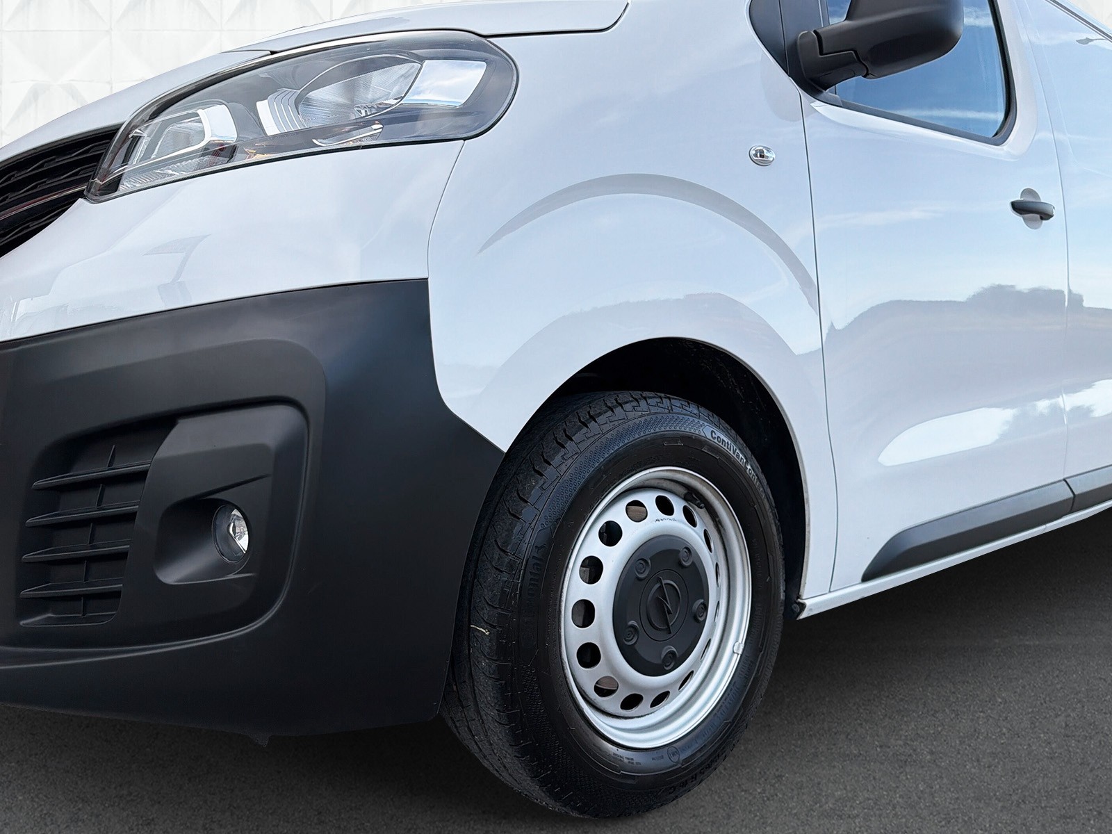 OPEL Vivaro Cargo 2.0 D s/s M-image-5