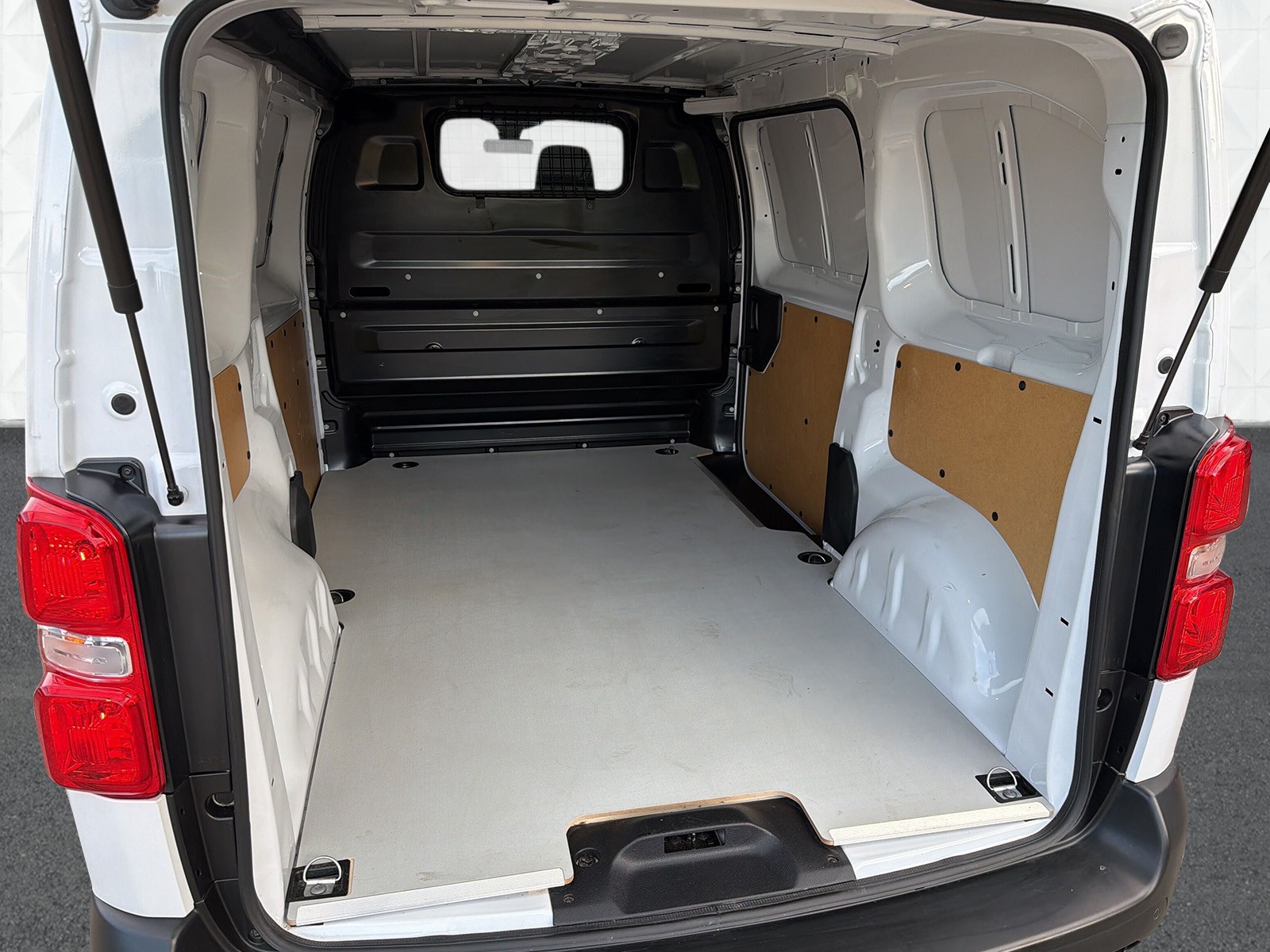 OPEL Vivaro Cargo 2.0 D s/s M-image-10