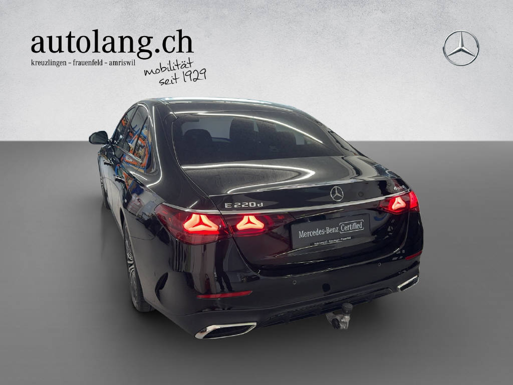 MERCEDES-BENZ E 220 d AMG Line 4Matic-image-2