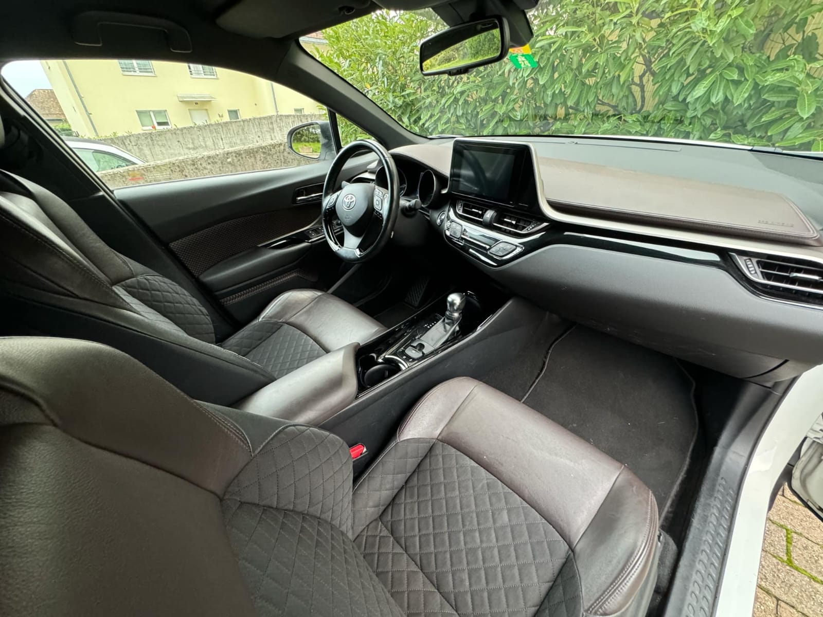 TOYOTA 1.2 T Premium 4x4-image-5