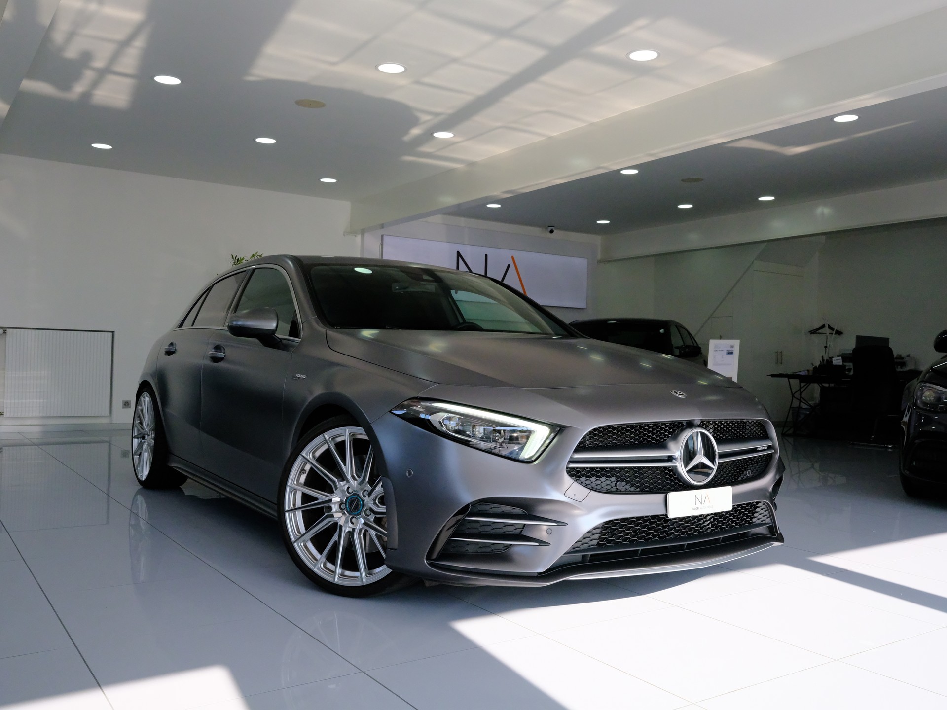 MERCEDES-BENZ A 35 AMG 4Matic Speedshift-image-0