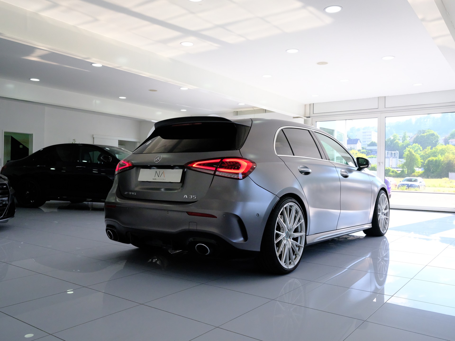 MERCEDES-BENZ A 35 AMG 4Matic Speedshift-image-6