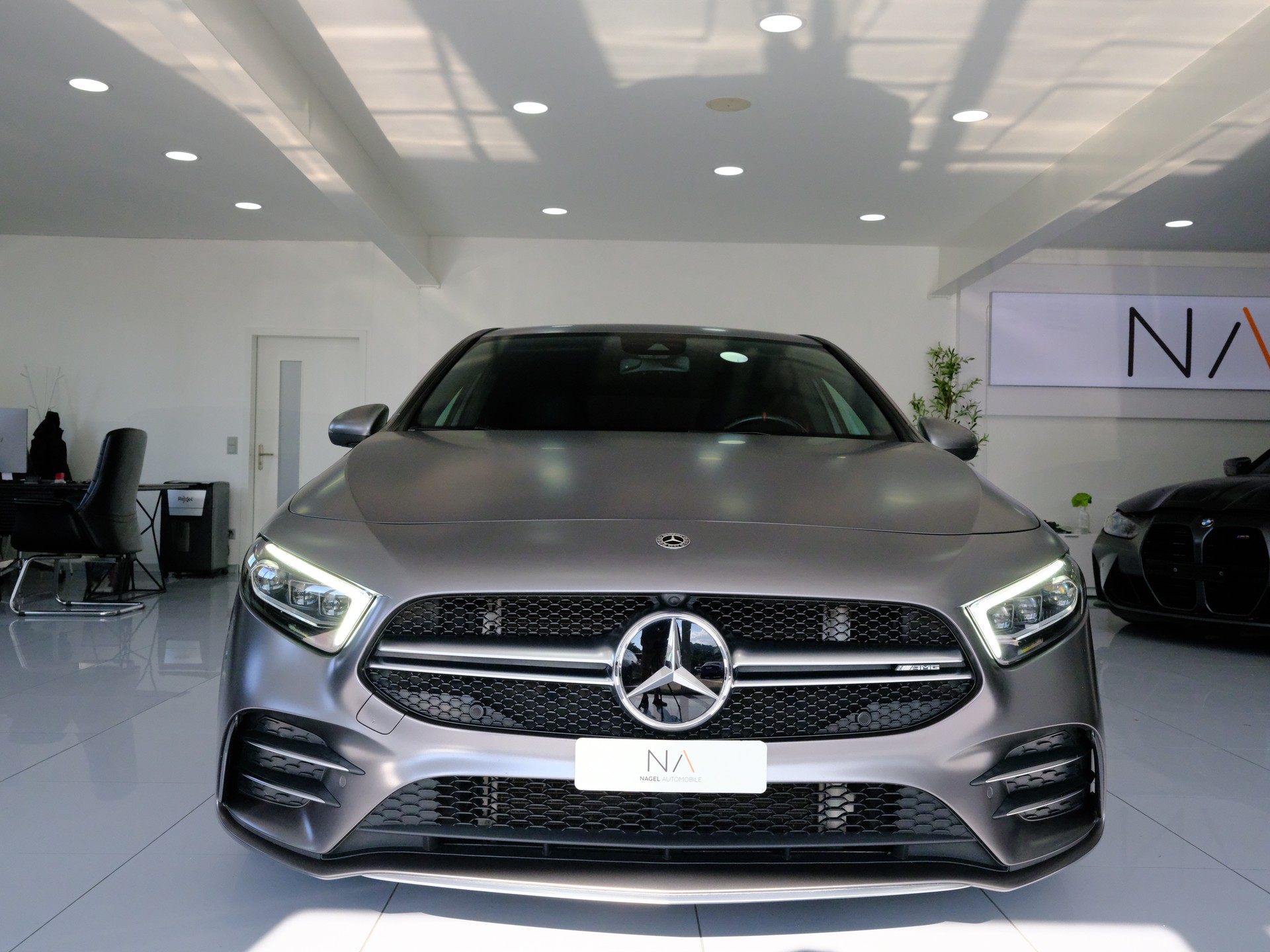 MERCEDES-BENZ A 35 AMG 4Matic Speedshift-image-2