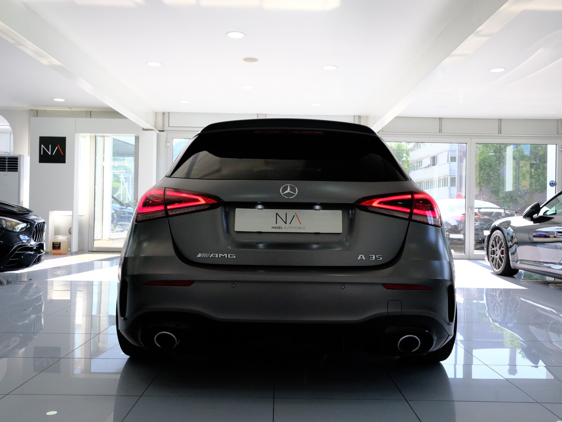 MERCEDES-BENZ A 35 AMG 4Matic Speedshift-image-5