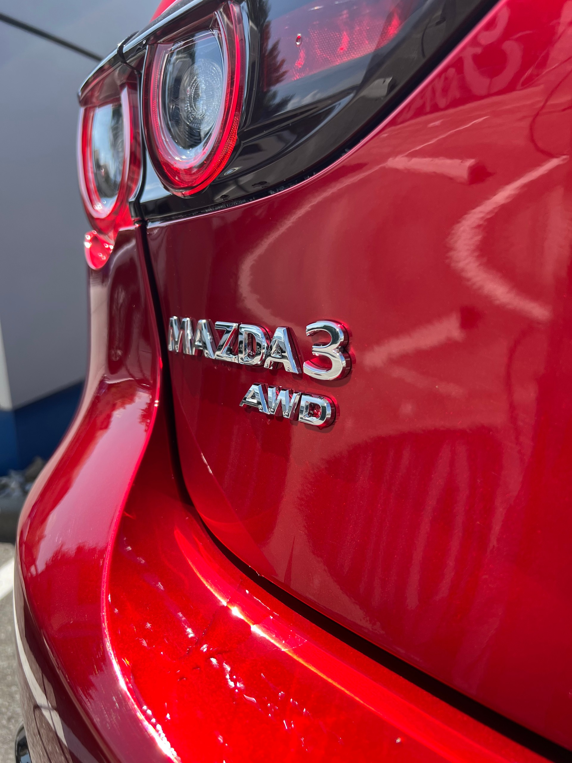 MAZDA 3 Hatchback SKYACTIV-X MHybrid 186 Exclusive Line AWD Aut.-image-4
