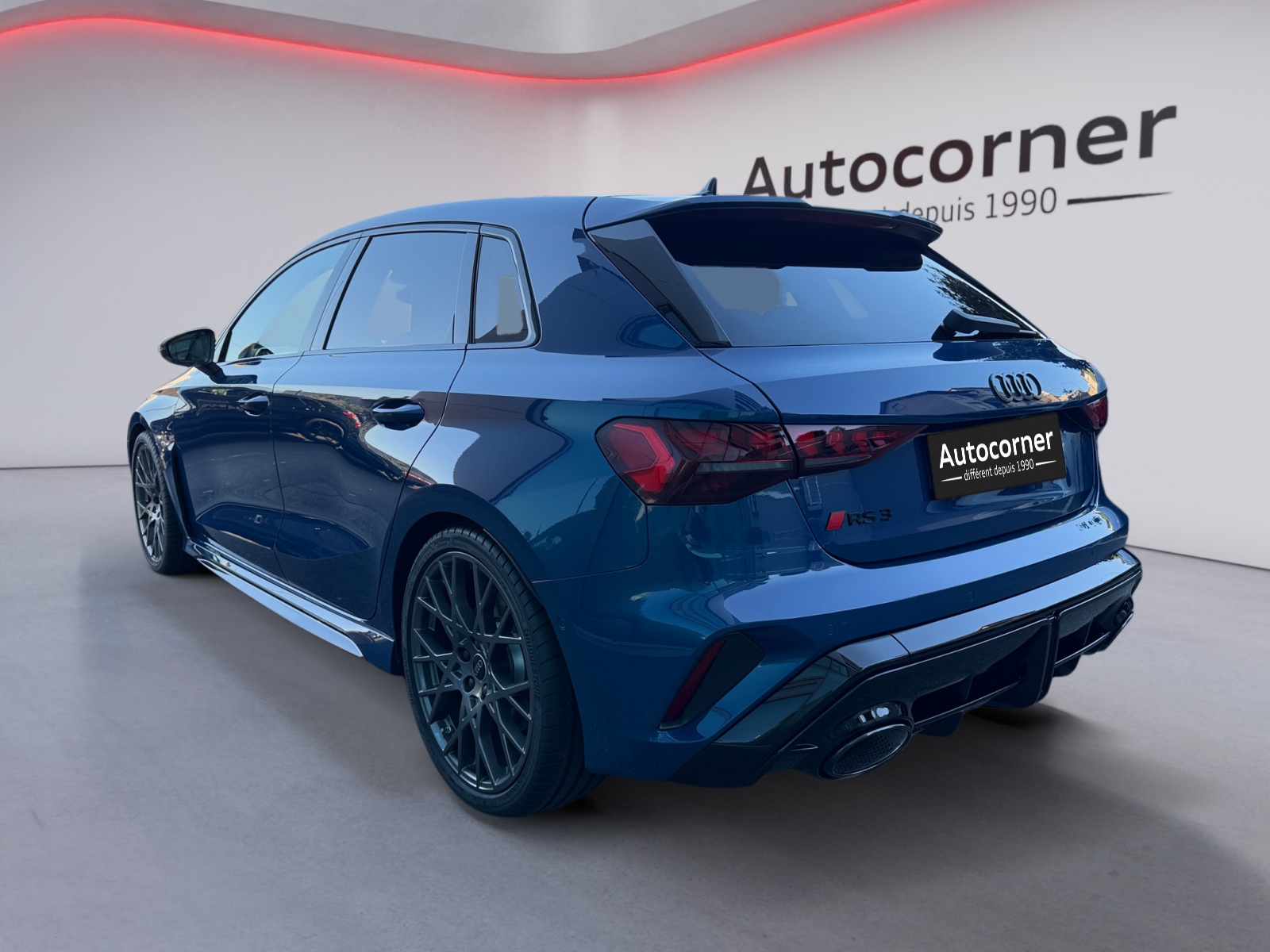 AUDI RS3 Sportback 2.5 TSI quattro S-tronic-image-2