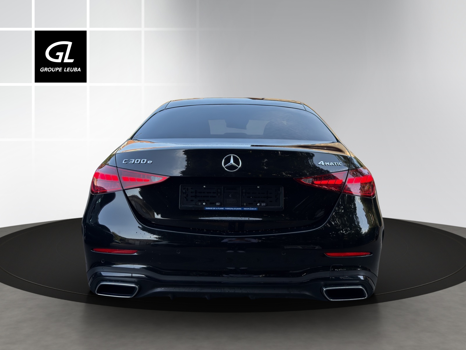 MERCEDES-BENZ C 300e 4 Matic-image-3