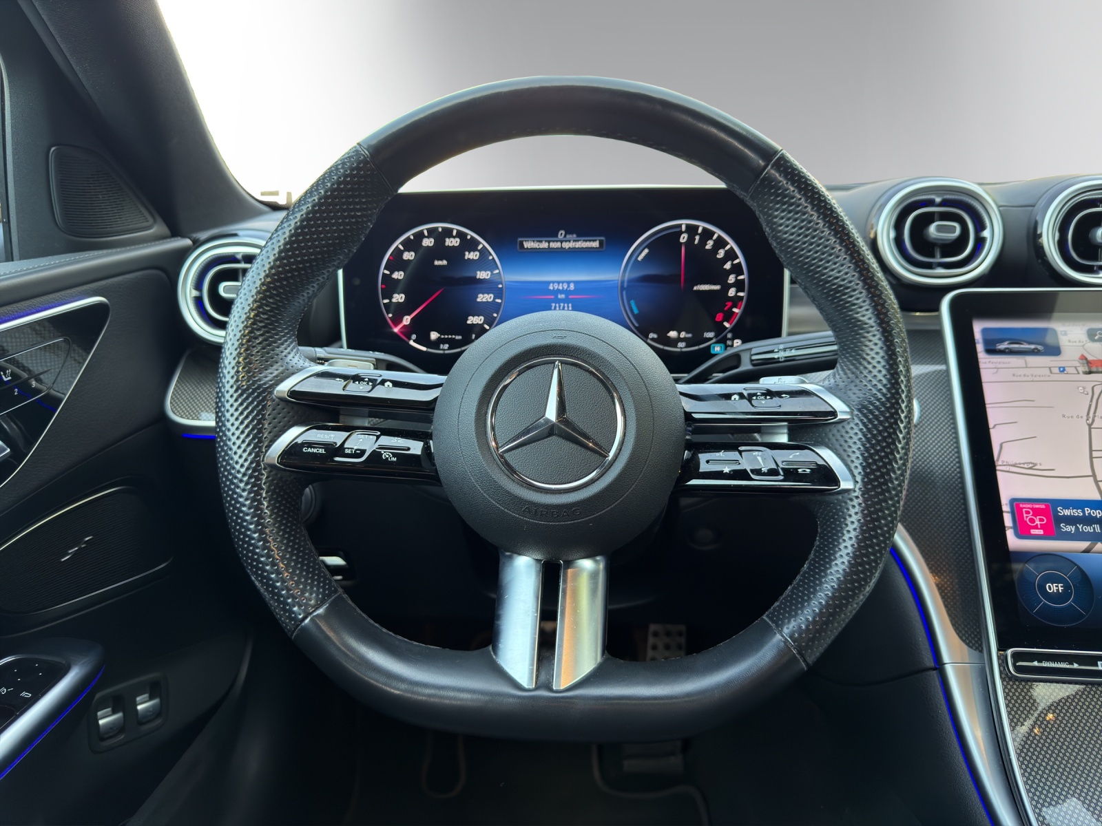 MERCEDES-BENZ C 300e 4 Matic-image-10