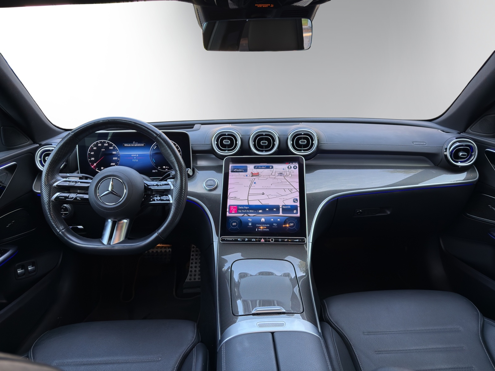 MERCEDES-BENZ C 300e 4 Matic-image-9