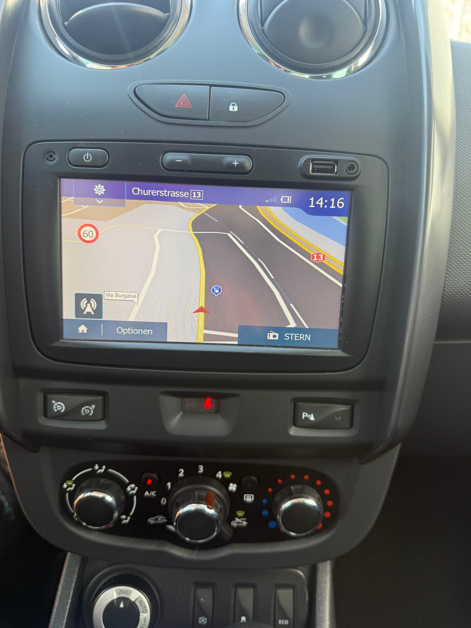 DACIA Duster 1.2 T Privilège 4x4 *ANHÄNGERKUPPLUNG*KLIMA*TEMPOMAT-image-22