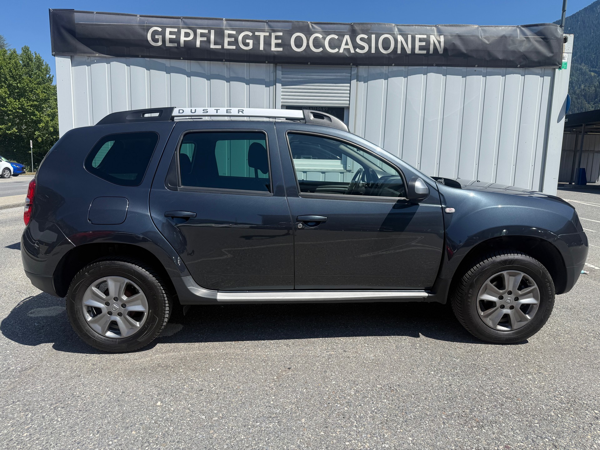 DACIA Duster 1.2 T Privilège 4x4 *ANHÄNGERKUPPLUNG*KLIMA*TEMPOMAT-image-2