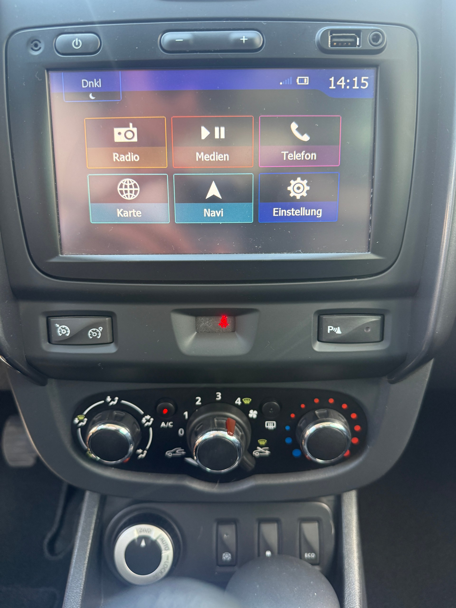 DACIA Duster 1.2 T Privilège 4x4 *ANHÄNGERKUPPLUNG*KLIMA*TEMPOMAT-image-21