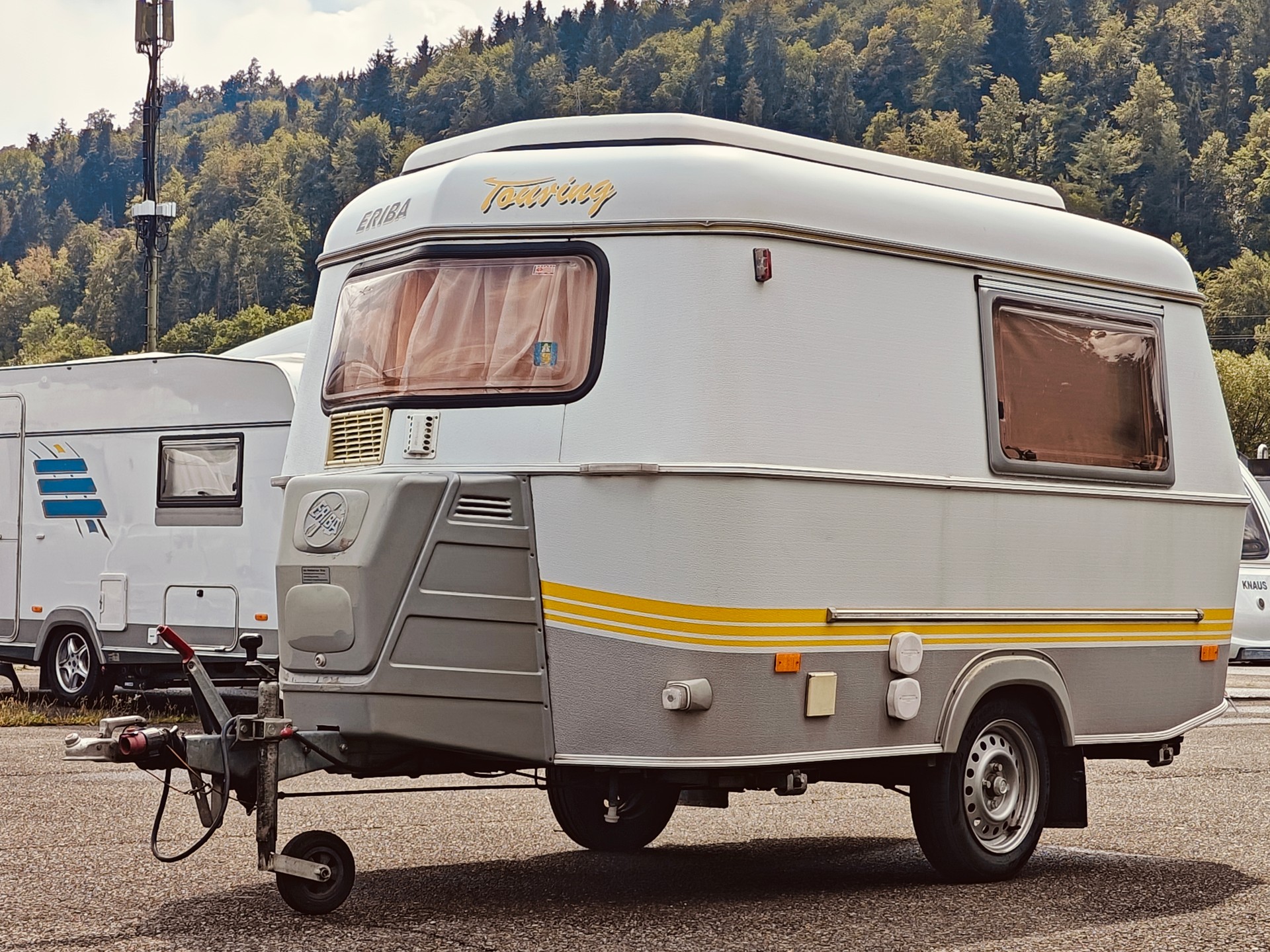 HYMER Eriba Puck 120 -- Top Zustand & Vorzelt-showroom-element-2
