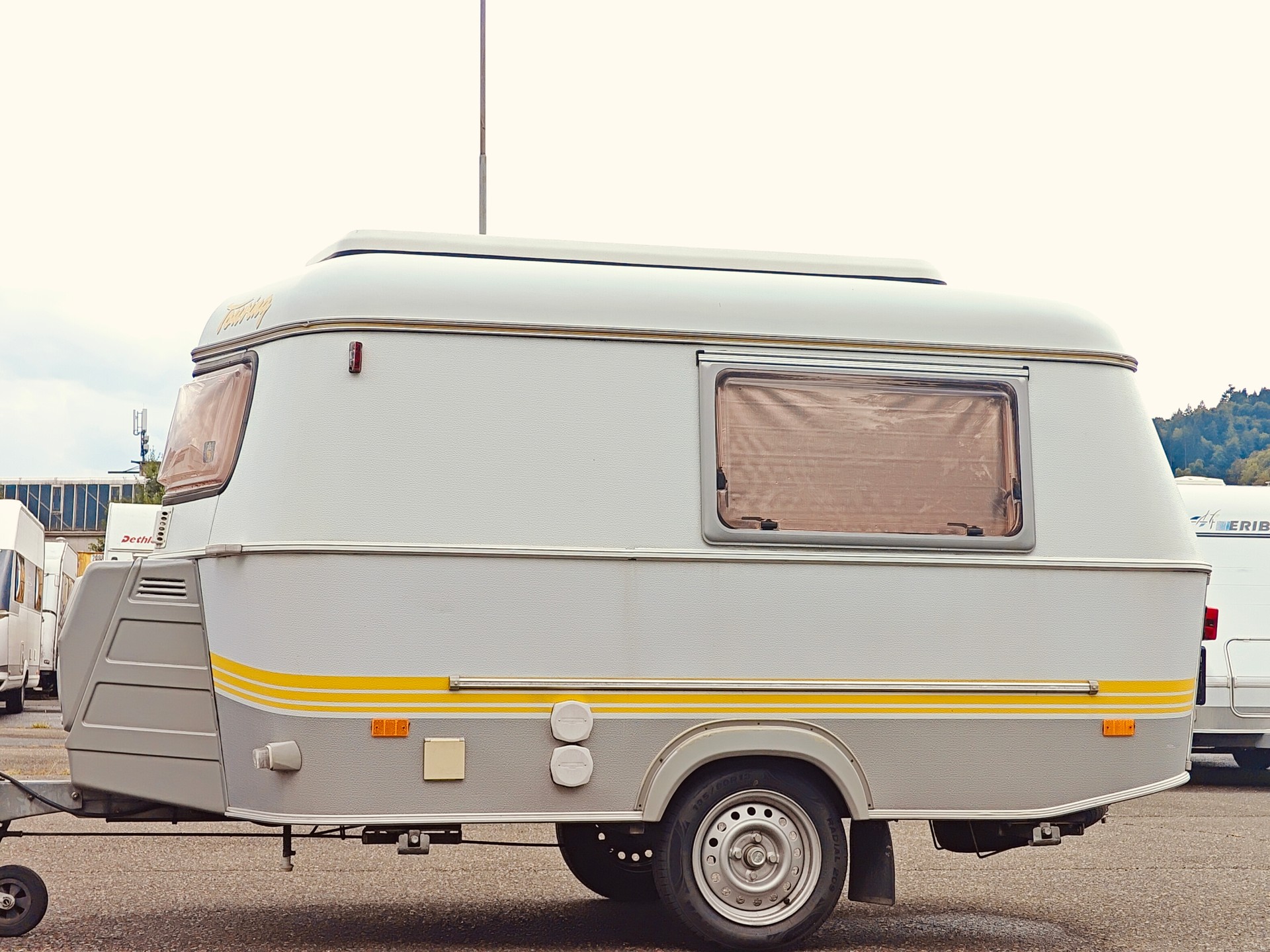 HYMER Eriba Puck 120 -- Top Zustand & Vorzelt-image-9