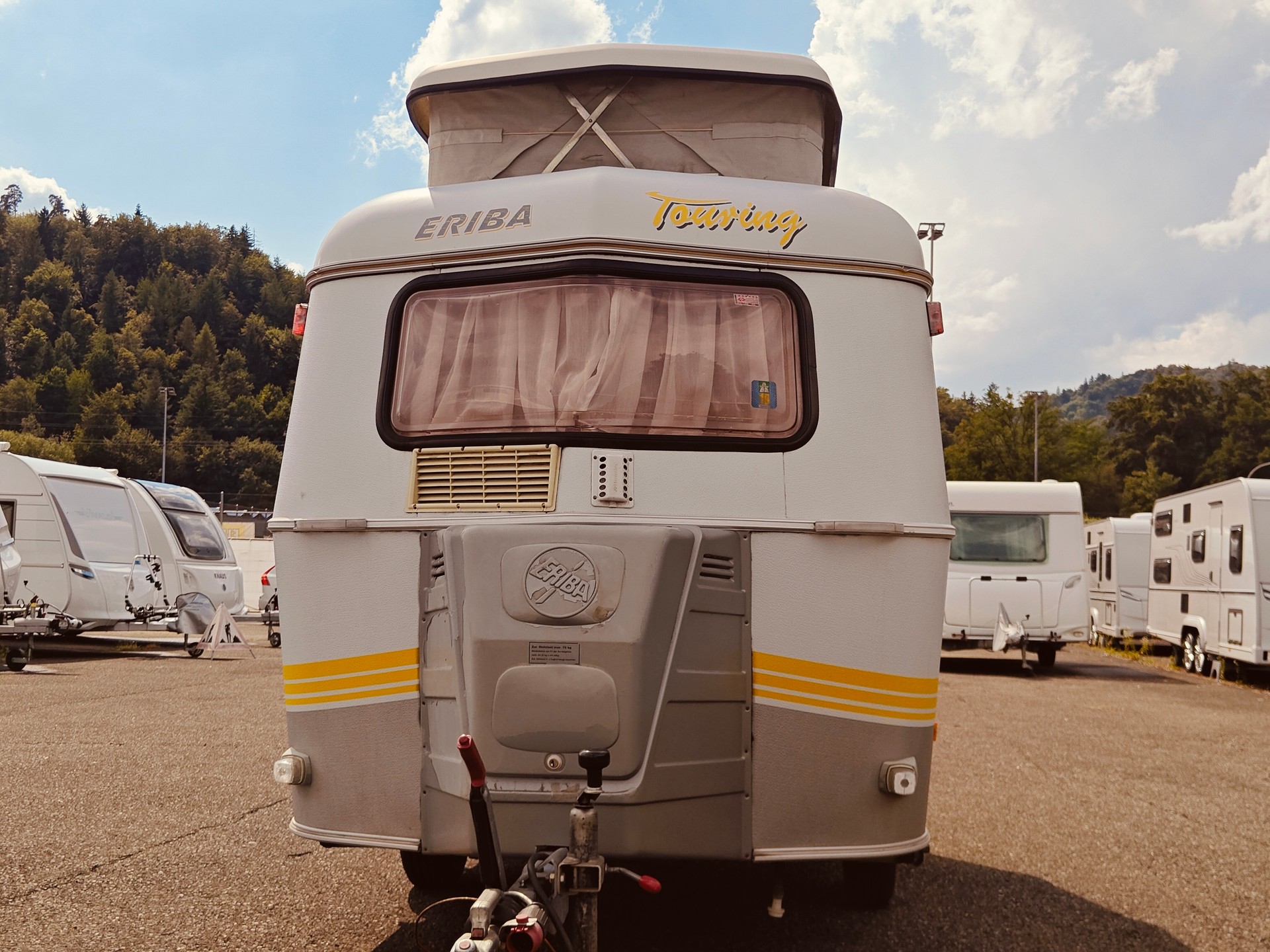 HYMER Eriba Puck 120 -- Top Zustand & Vorzelt-showroom-element-3