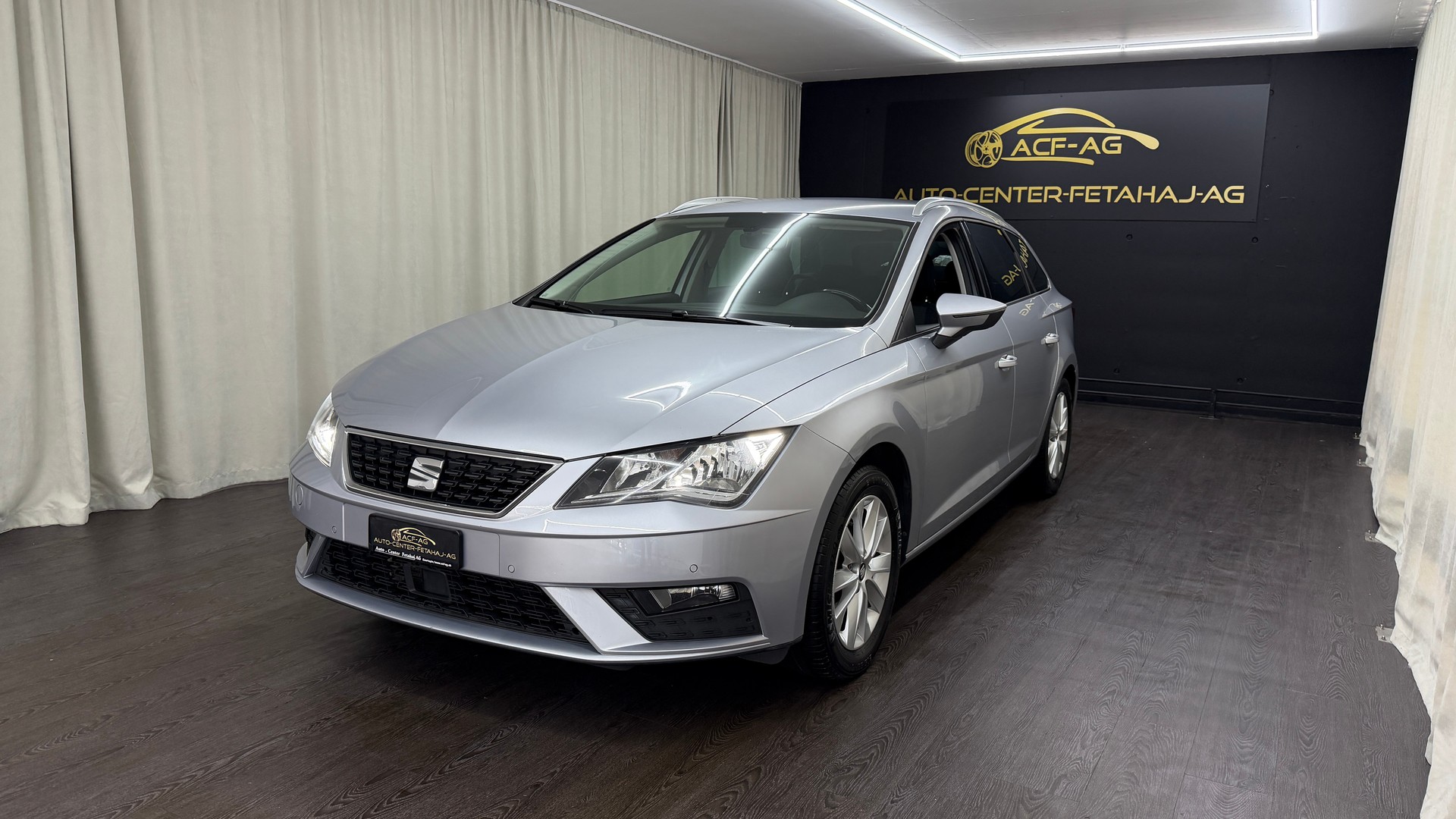 SEAT Leon ST 1.6 TDI CR Style DSG-image-0